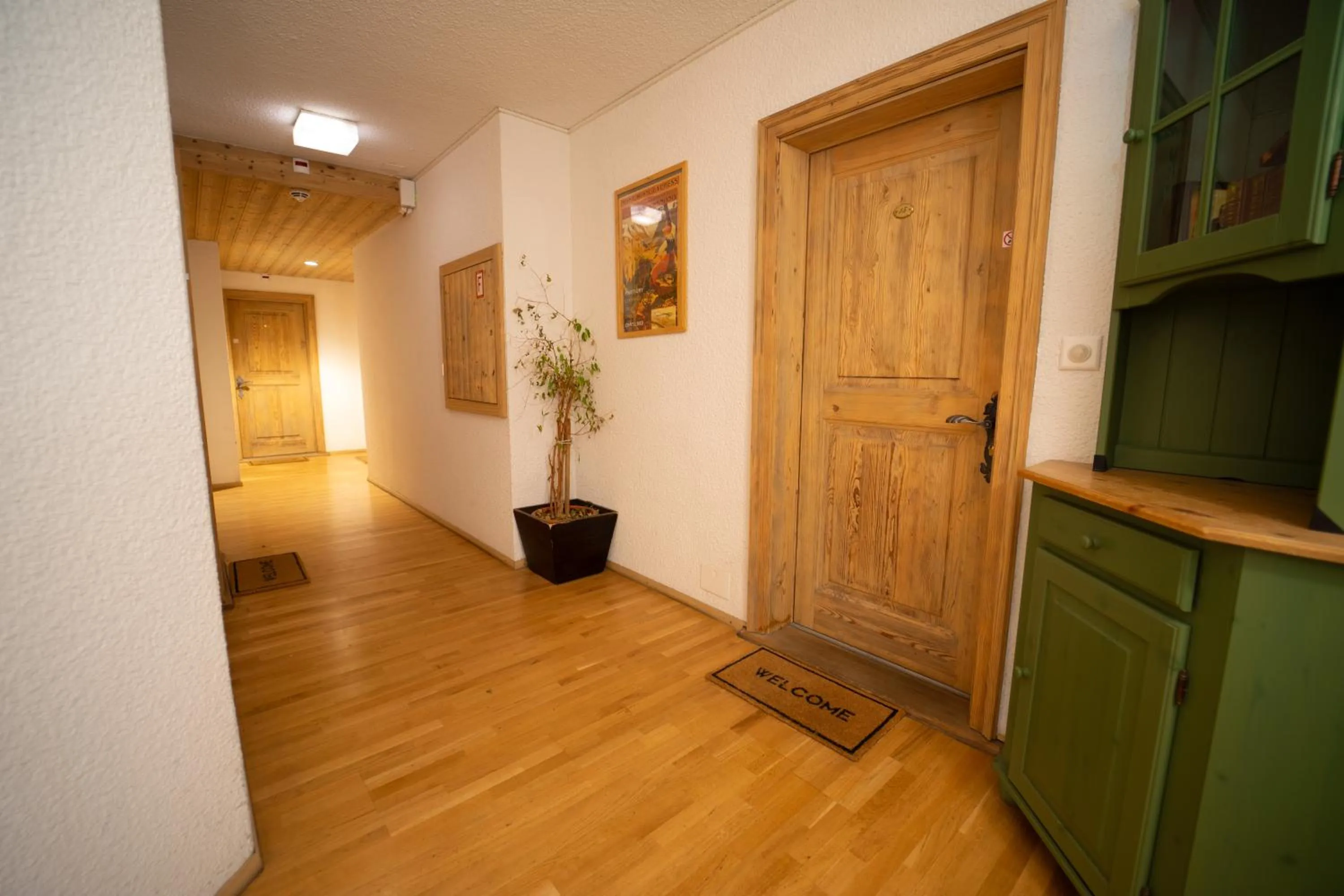 Communal lounge/ TV room in Hôtel Magrappé