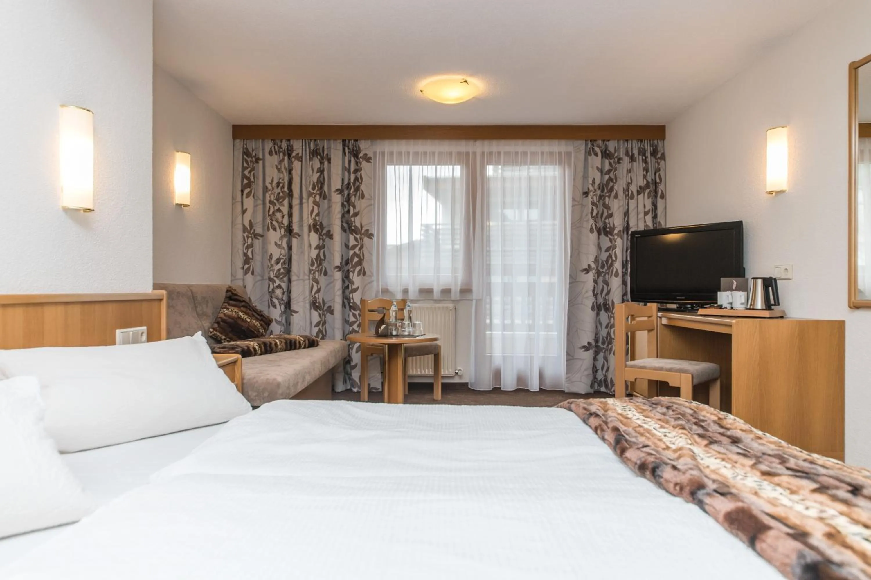 Photo of the whole room, Bed in Hotel Idhof