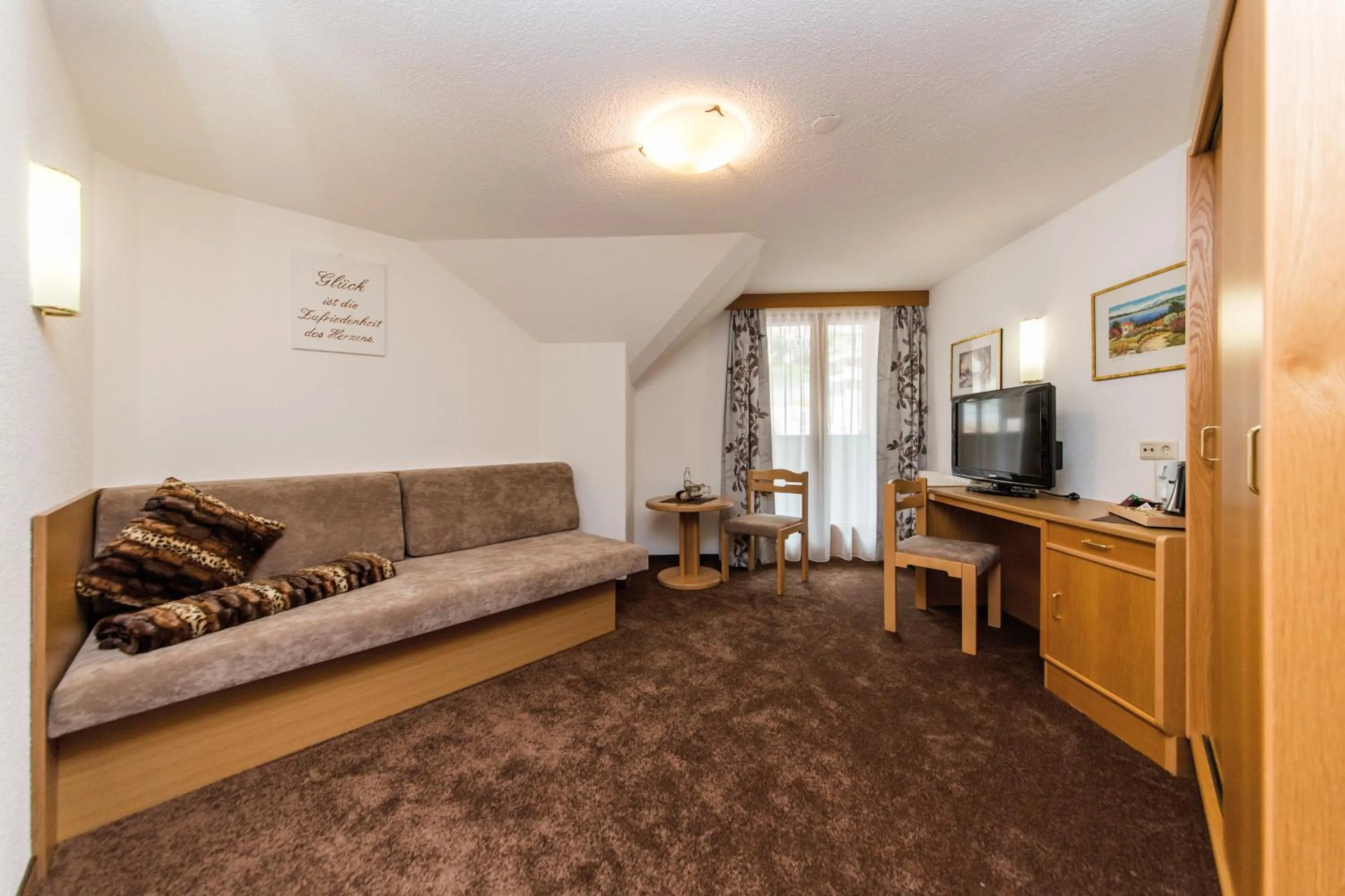 TV and multimedia in Hotel Idhof