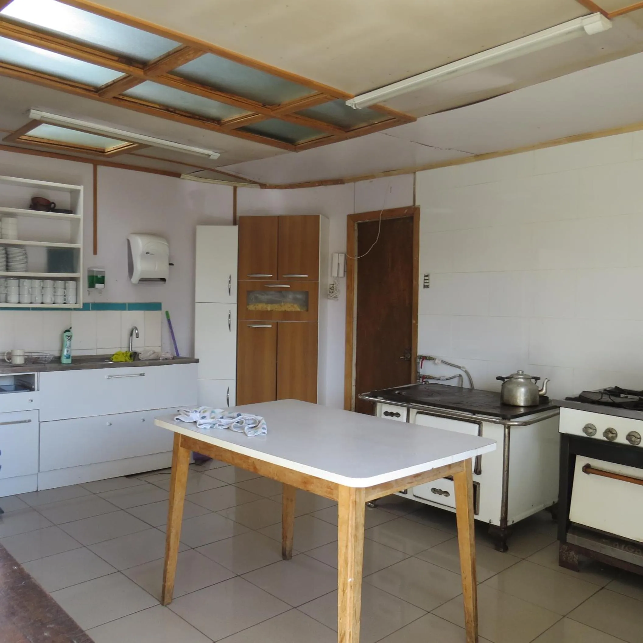 Kitchen or kitchenette in Hain Casa Hotel