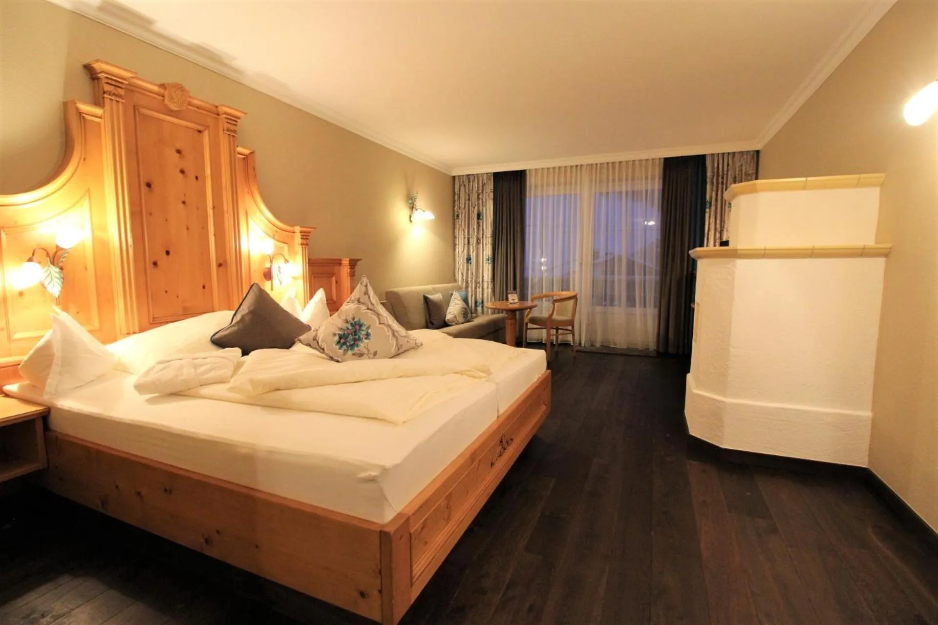 Bedroom, Bed in Alpenresidenz Ballunspitze - Kinderhotel