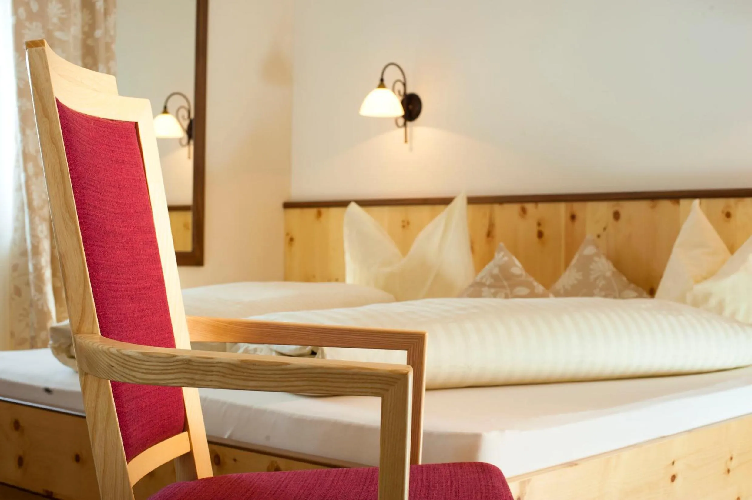Bed in Alpenresidenz Ballunspitze - Kinderhotel