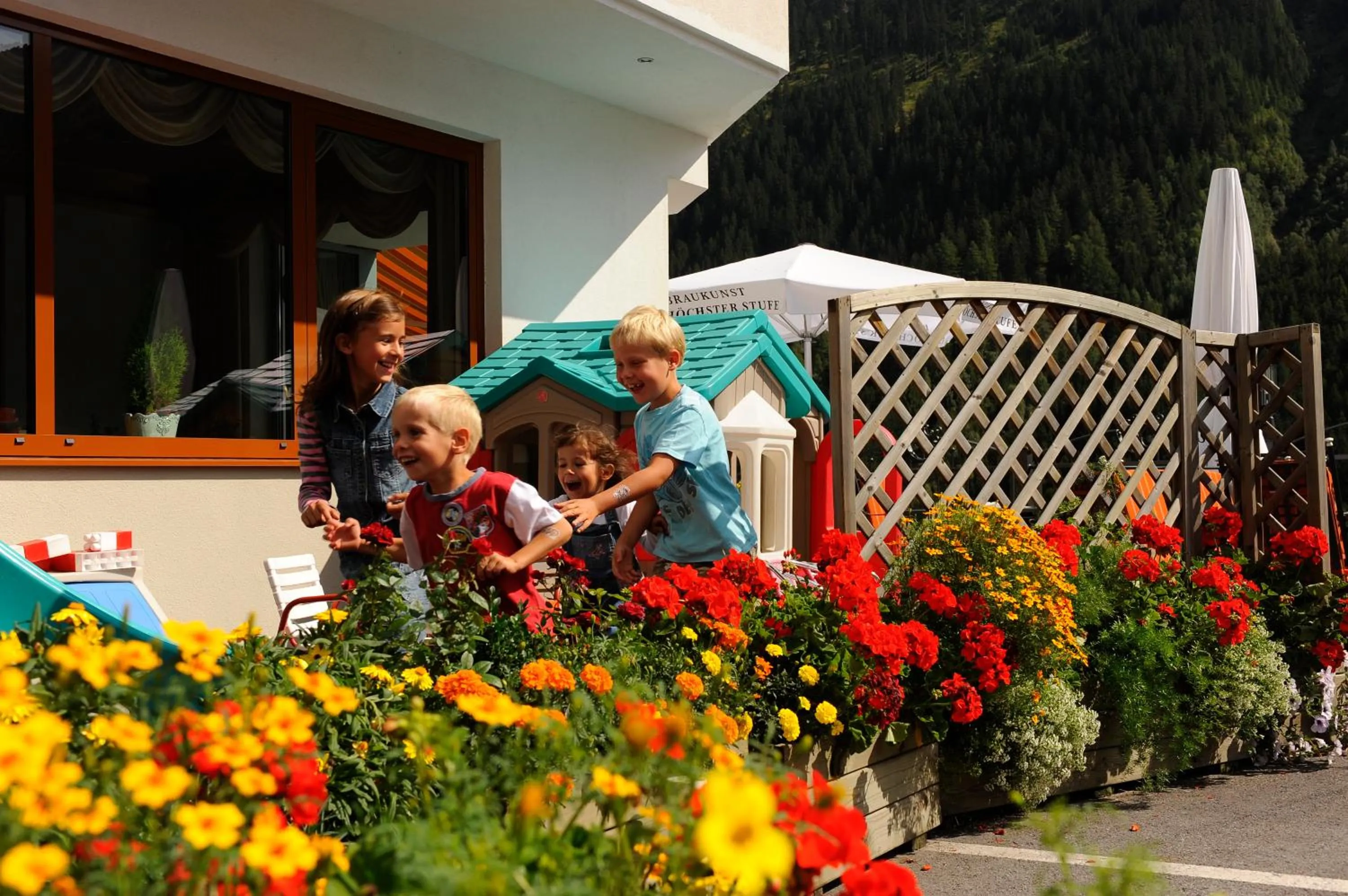 People in Hotel Post Kappl