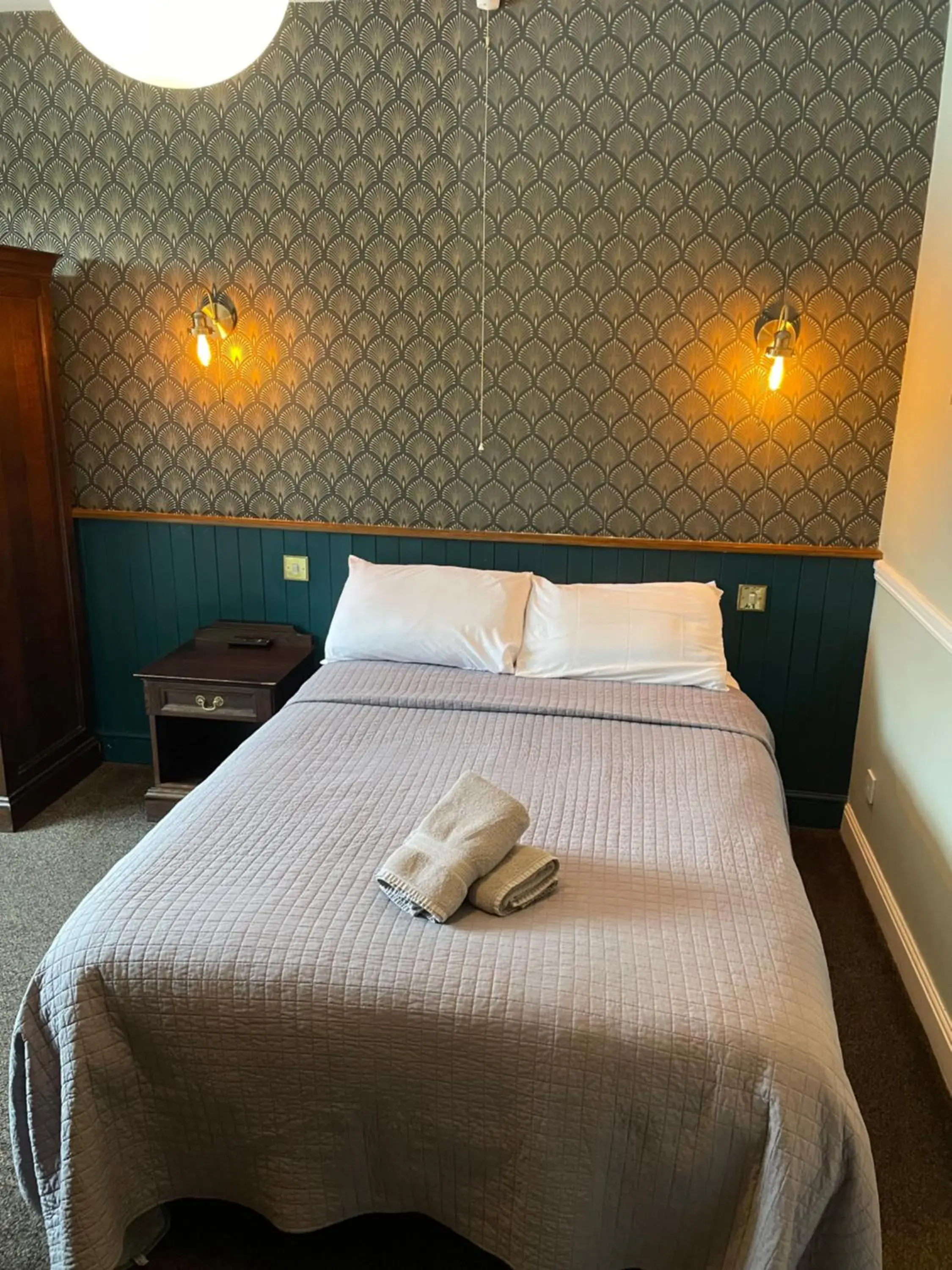 Deluxe Double Room in The Olde Swan Hotel Deluxe Double Room in The Olde Swan Hotel