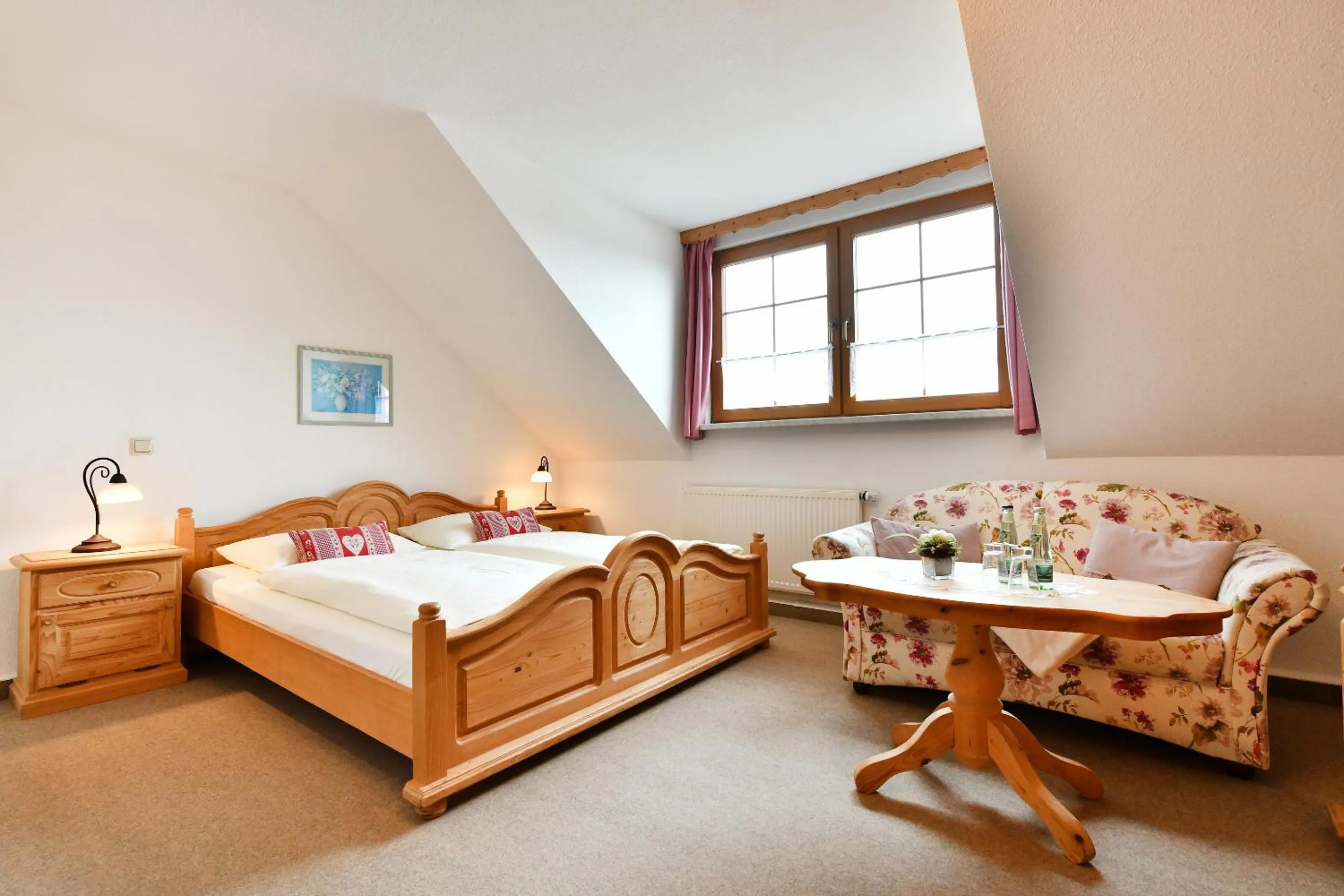 Photo of the whole room, Bed in Landhotel Jungbrunnen