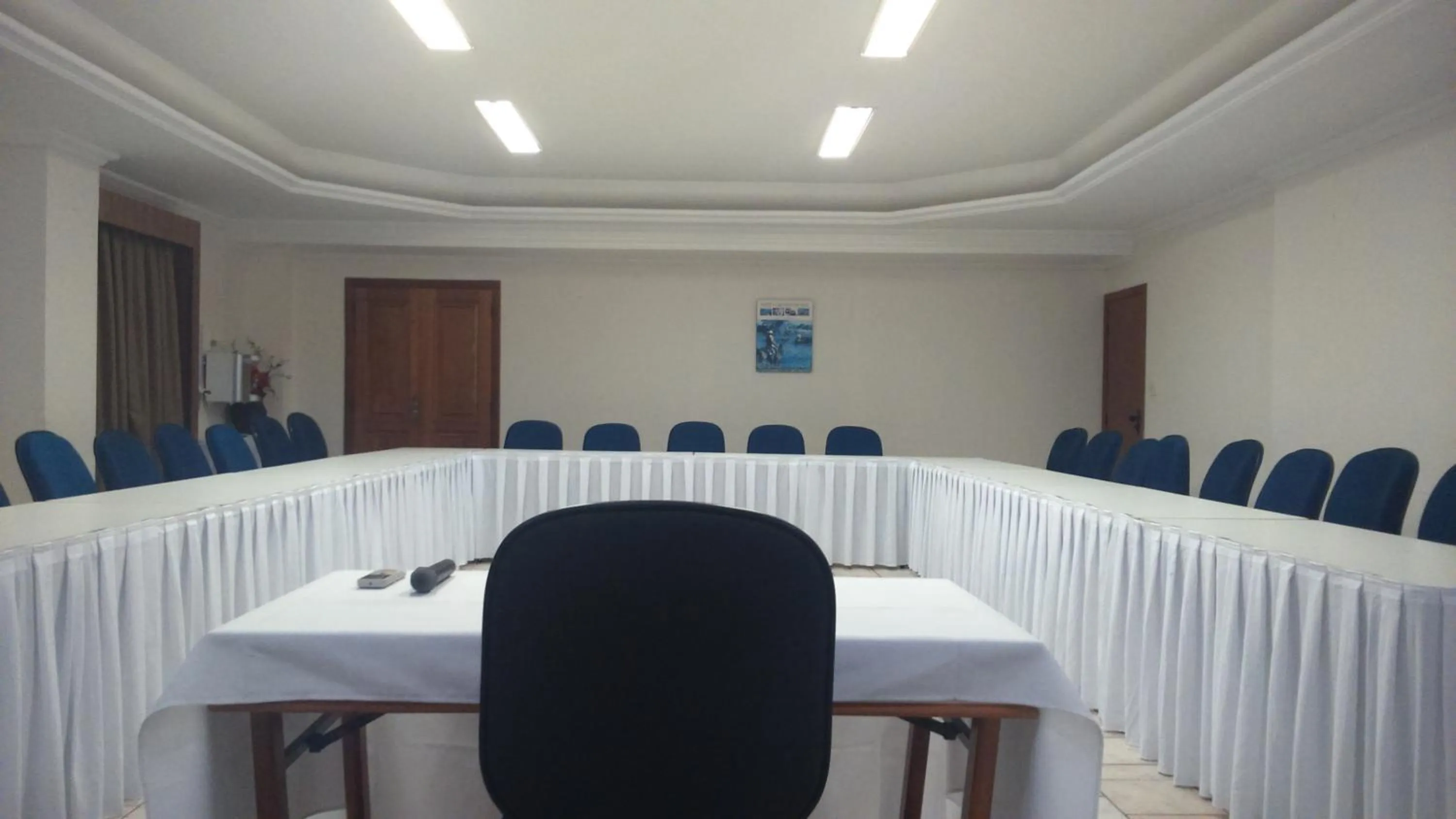 Business facilities in Hotel Metropolitan