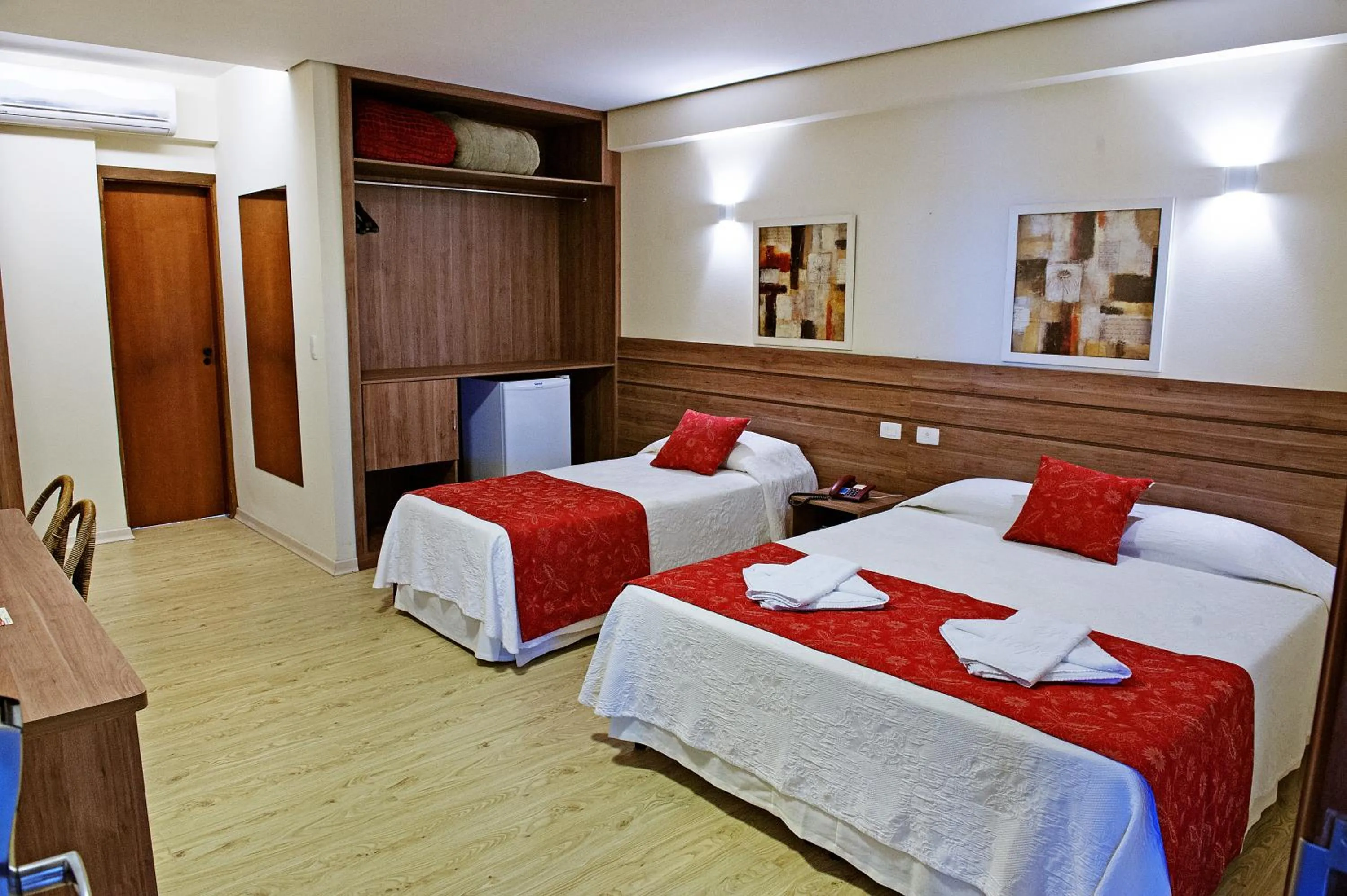 Bedroom, Bed in Hotel Metropolitan