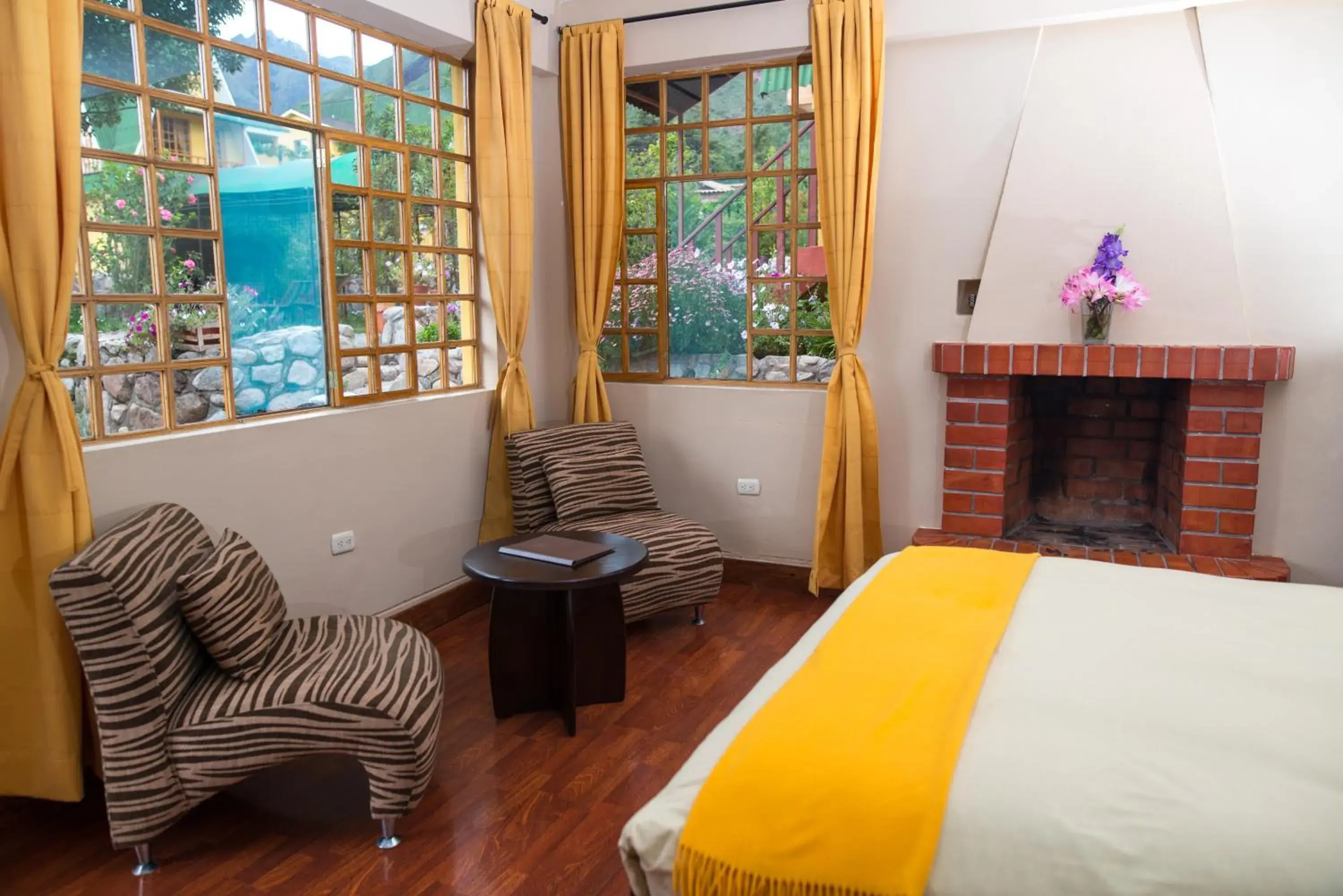 Standard Double or Twin Room in Amaru Valle Hotel Standard Double or Twin Room in Amaru Valle Hotel