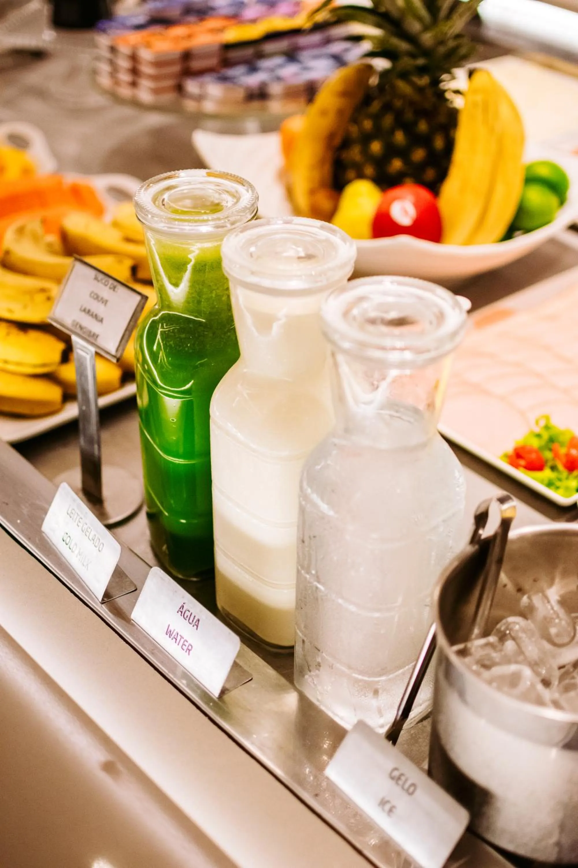 Buffet breakfast in Hotel Vale Verde