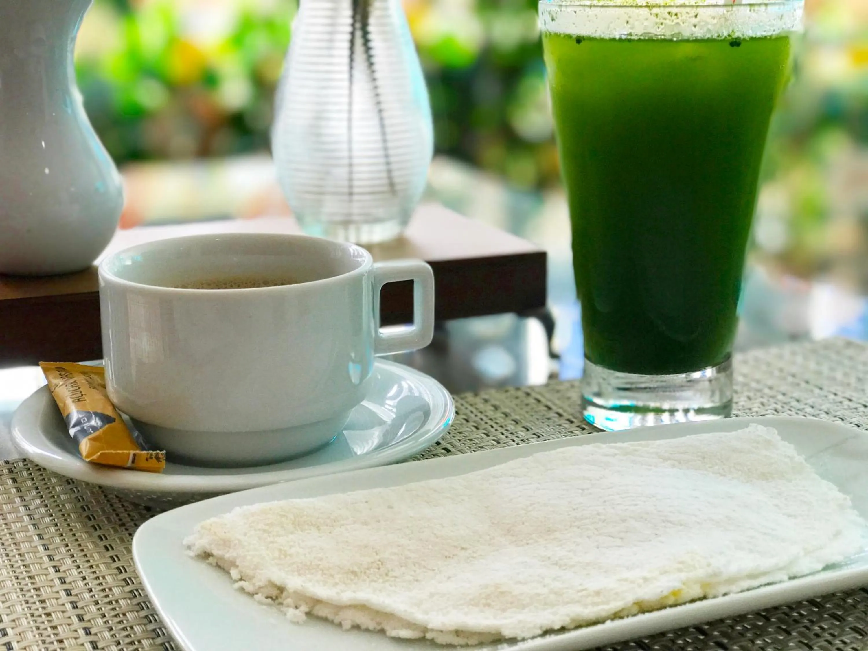 Breakfast in Bahamas Duplex by WS