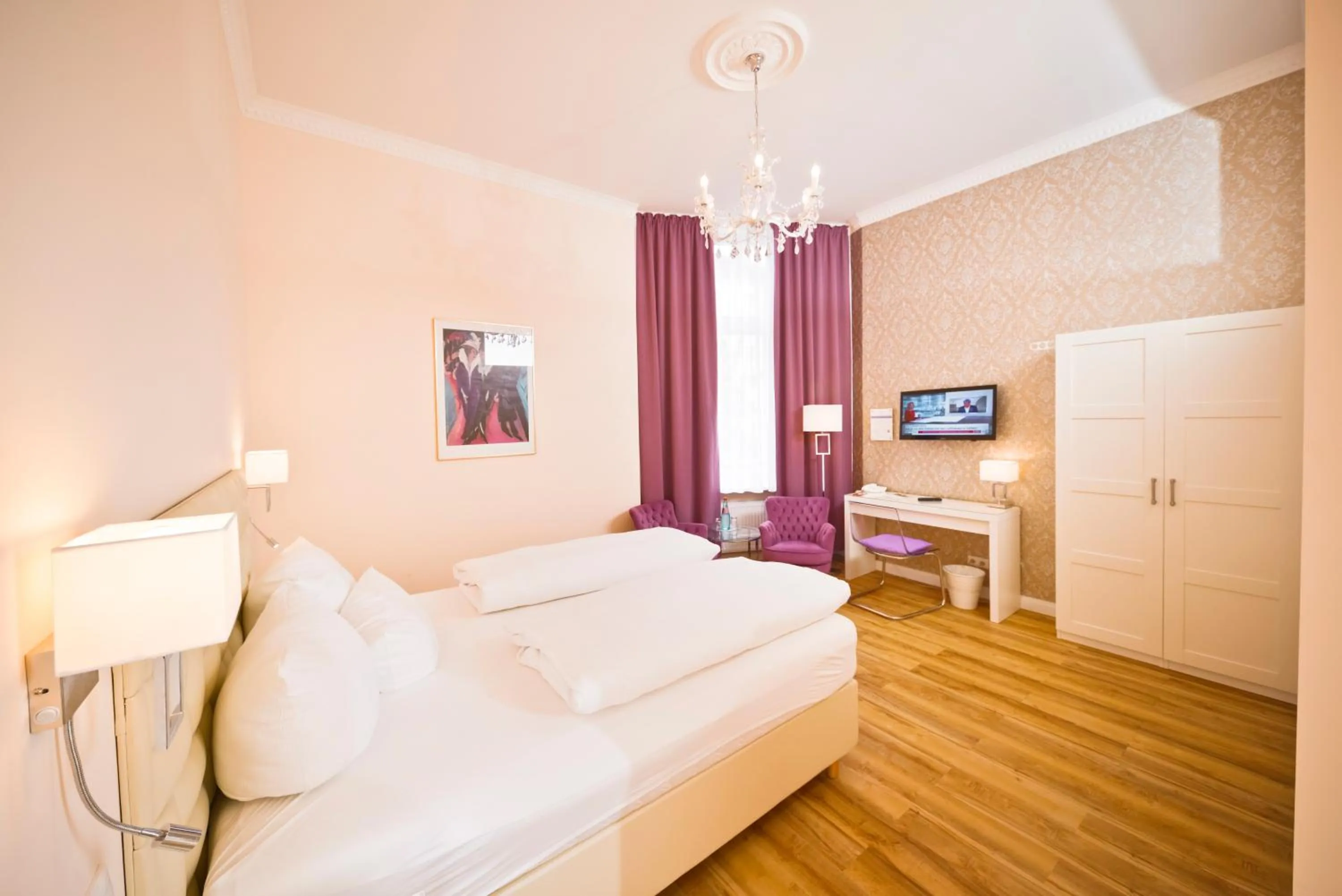 Photo of the whole room, Bed in AMC Hotel - Schöneberg