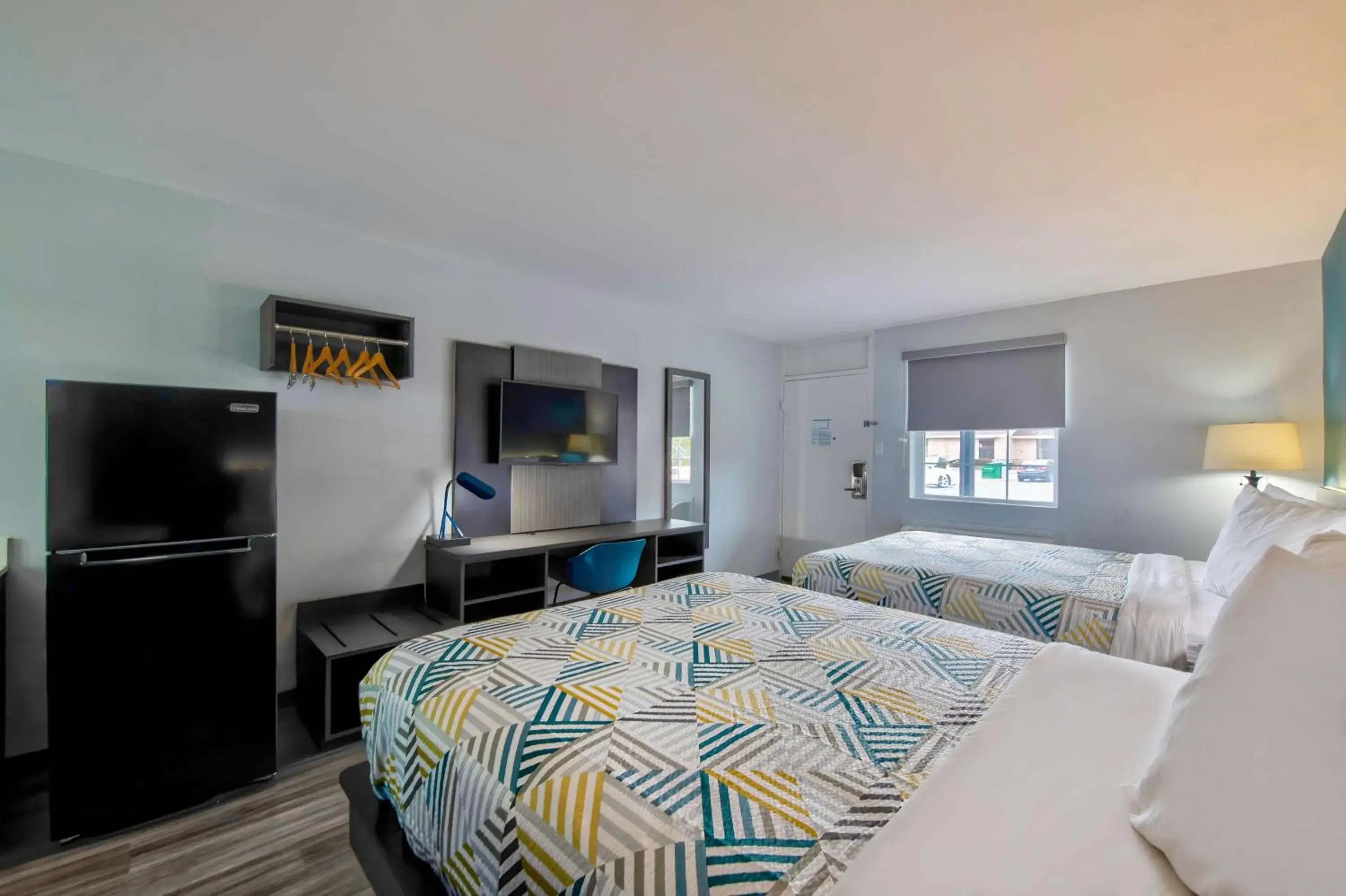 TV and multimedia, Bed in Studio 6 Jackson MS I 55 TV and multimedia, Bed in Studio 6 Jackson MS I 55