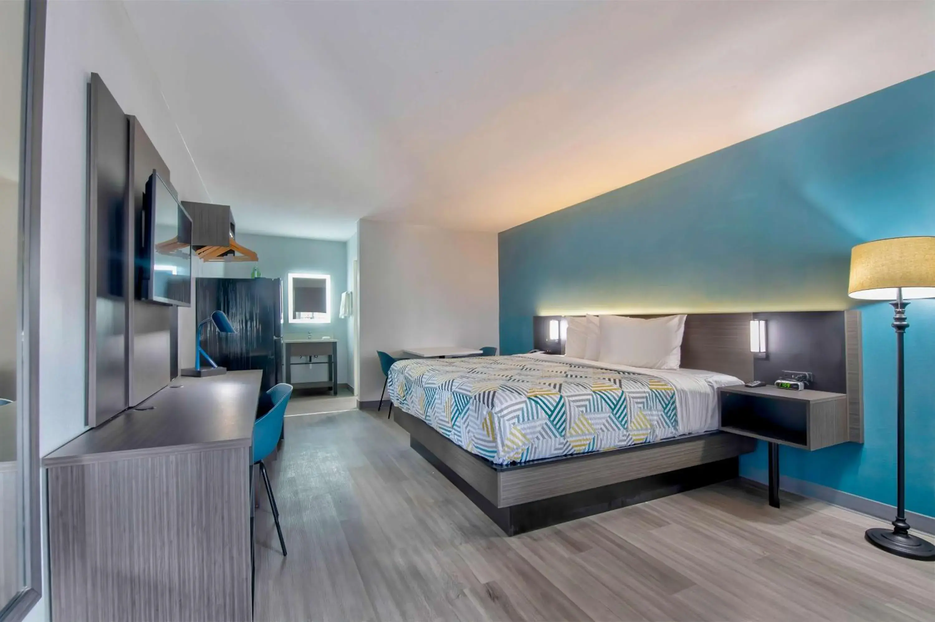 Photo of the whole room, Bed in Studio 6 Jackson MS I 55 Photo of the whole room, Bed in Studio 6 Jackson MS I 55