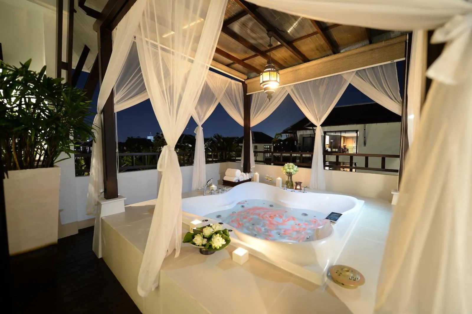 Bath in Rarin Jinda Wellness Spa Resort