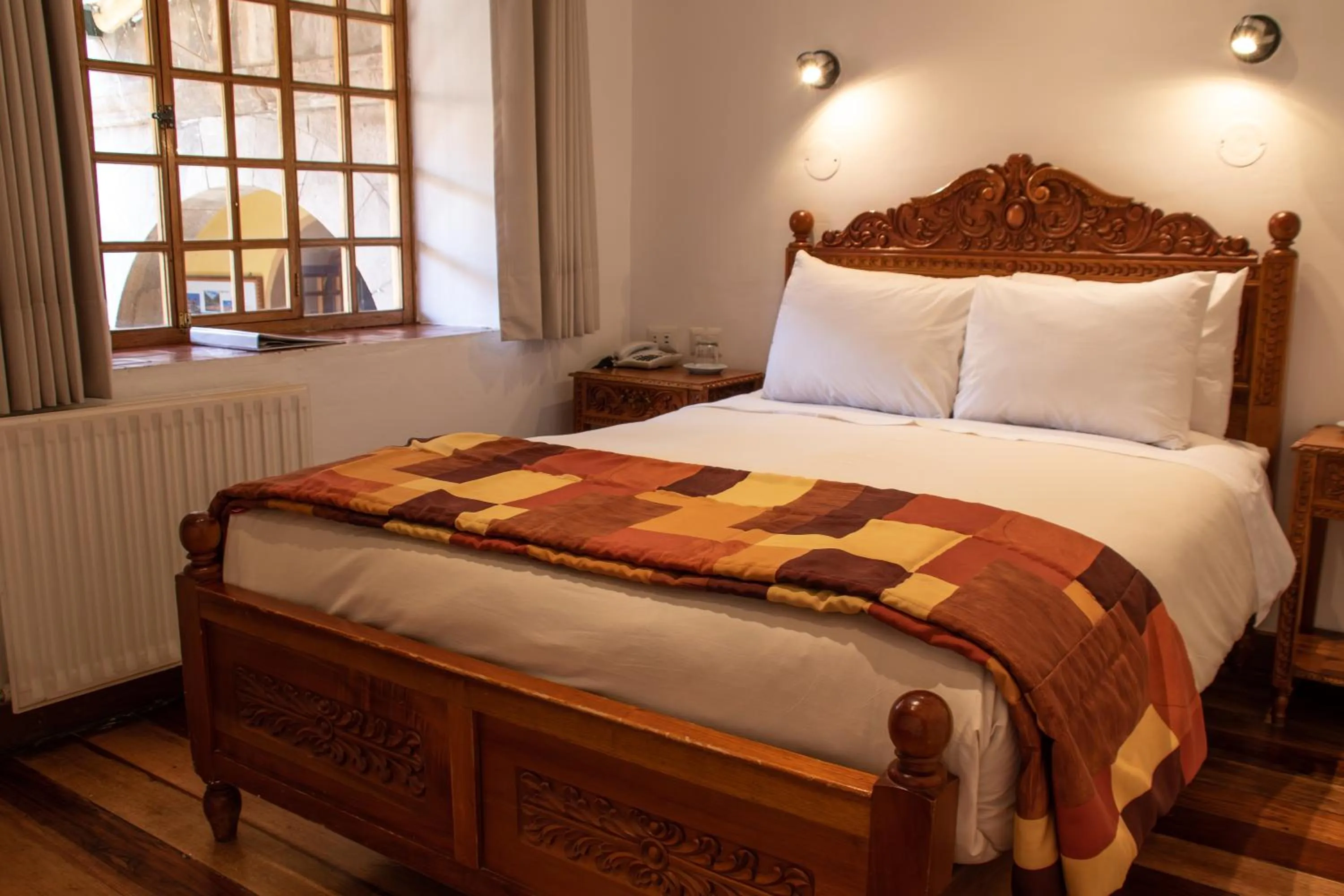 Bed in Amaru Colonial
