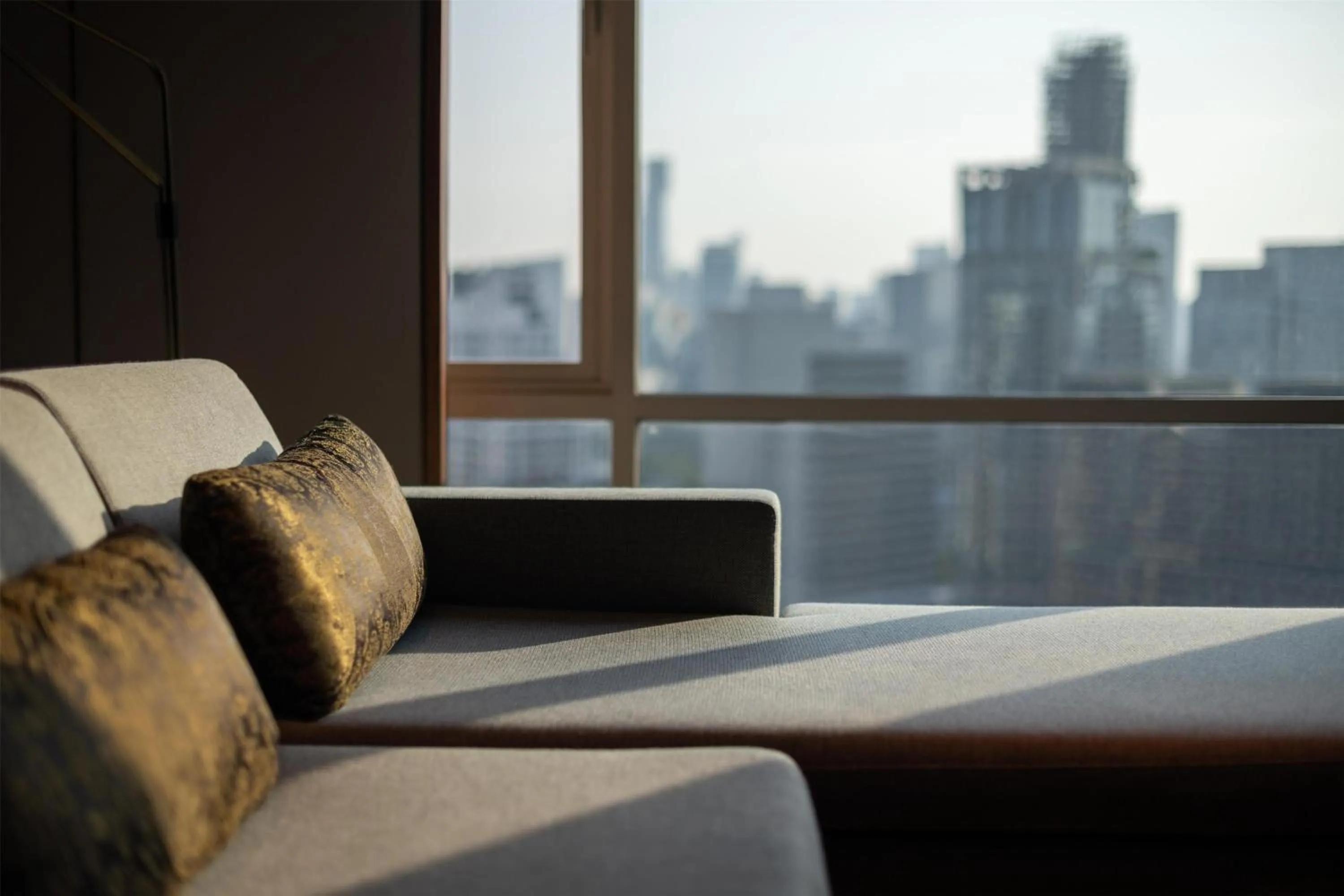 View (from property/room), Bed in Conrad Bangkok