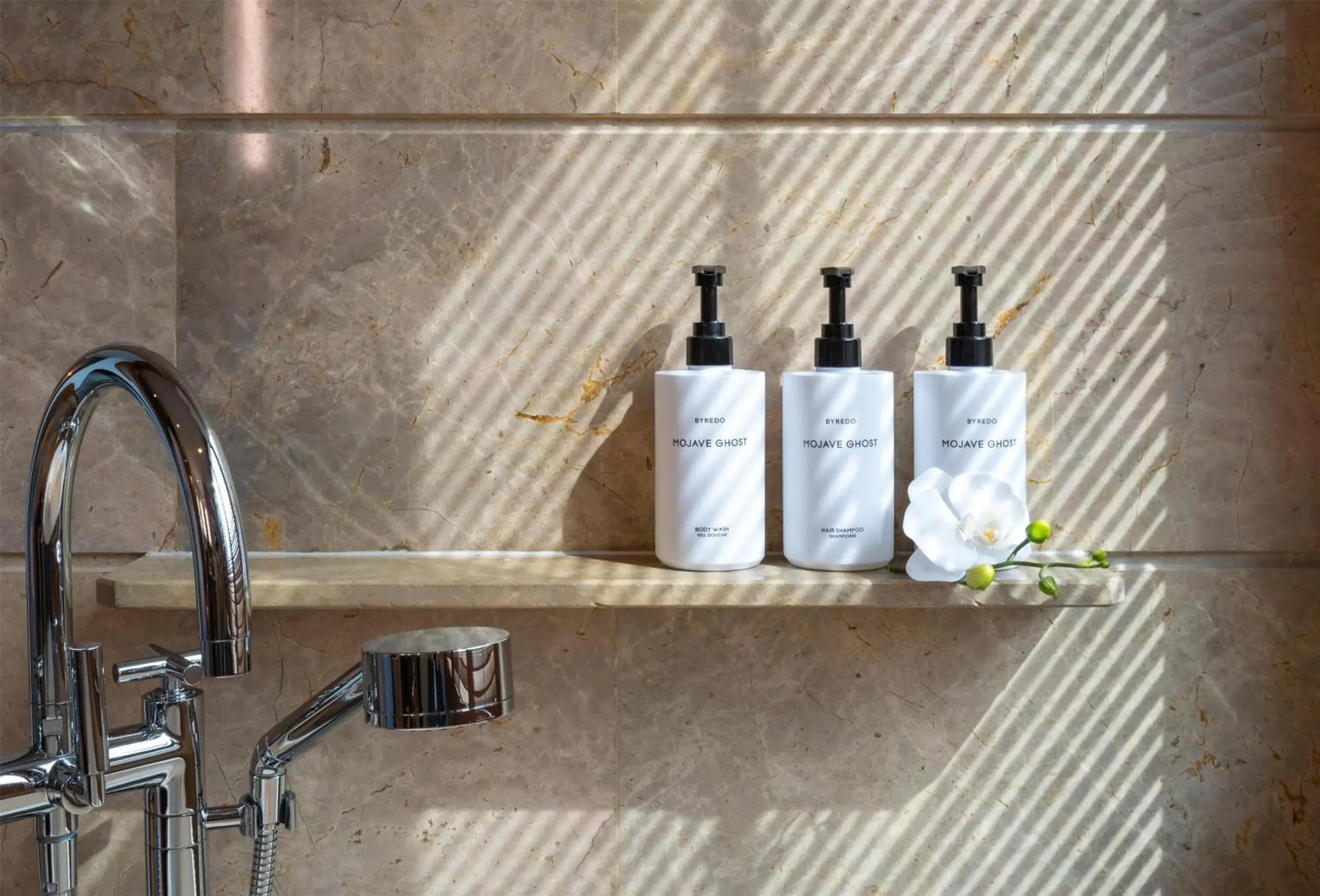 Deluxe King Room in Conrad Bangkok Deluxe King Room in Conrad Bangkok