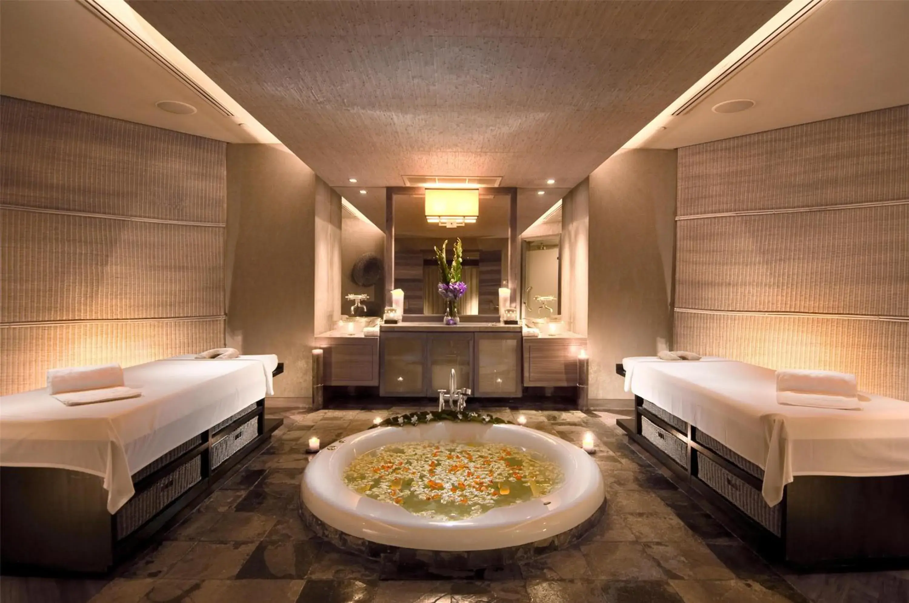 Spa and wellness centre/facilities, Bed in Conrad Bangkok Spa and wellness centre/facilities, Bed in Conrad Bangkok