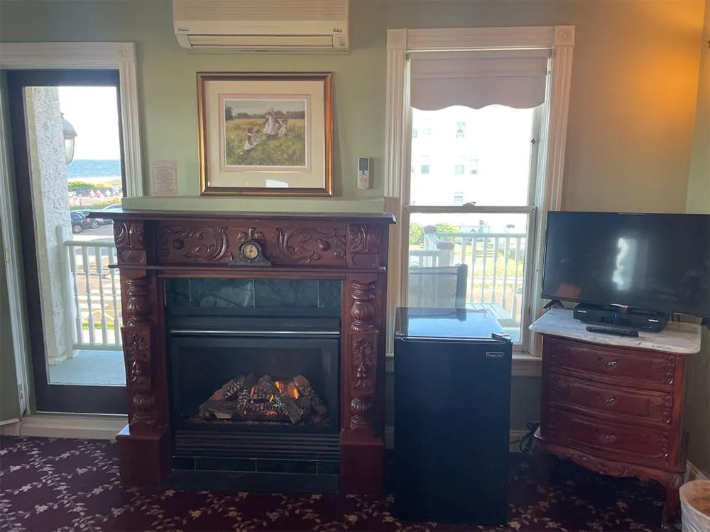 Superior Suite with Sea View in Laingdon Hotel