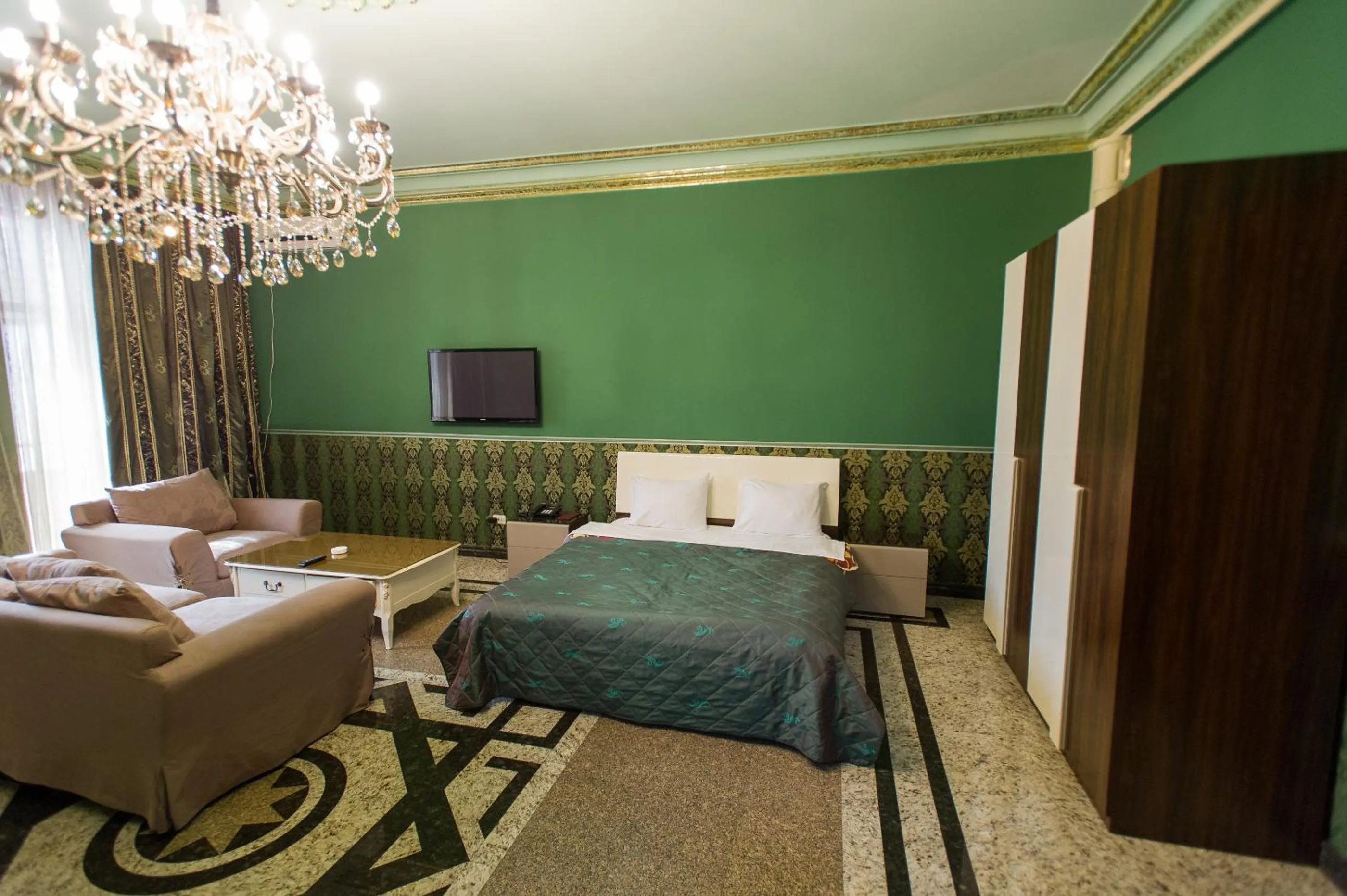 Photo of the whole room, Bed in hotel amber