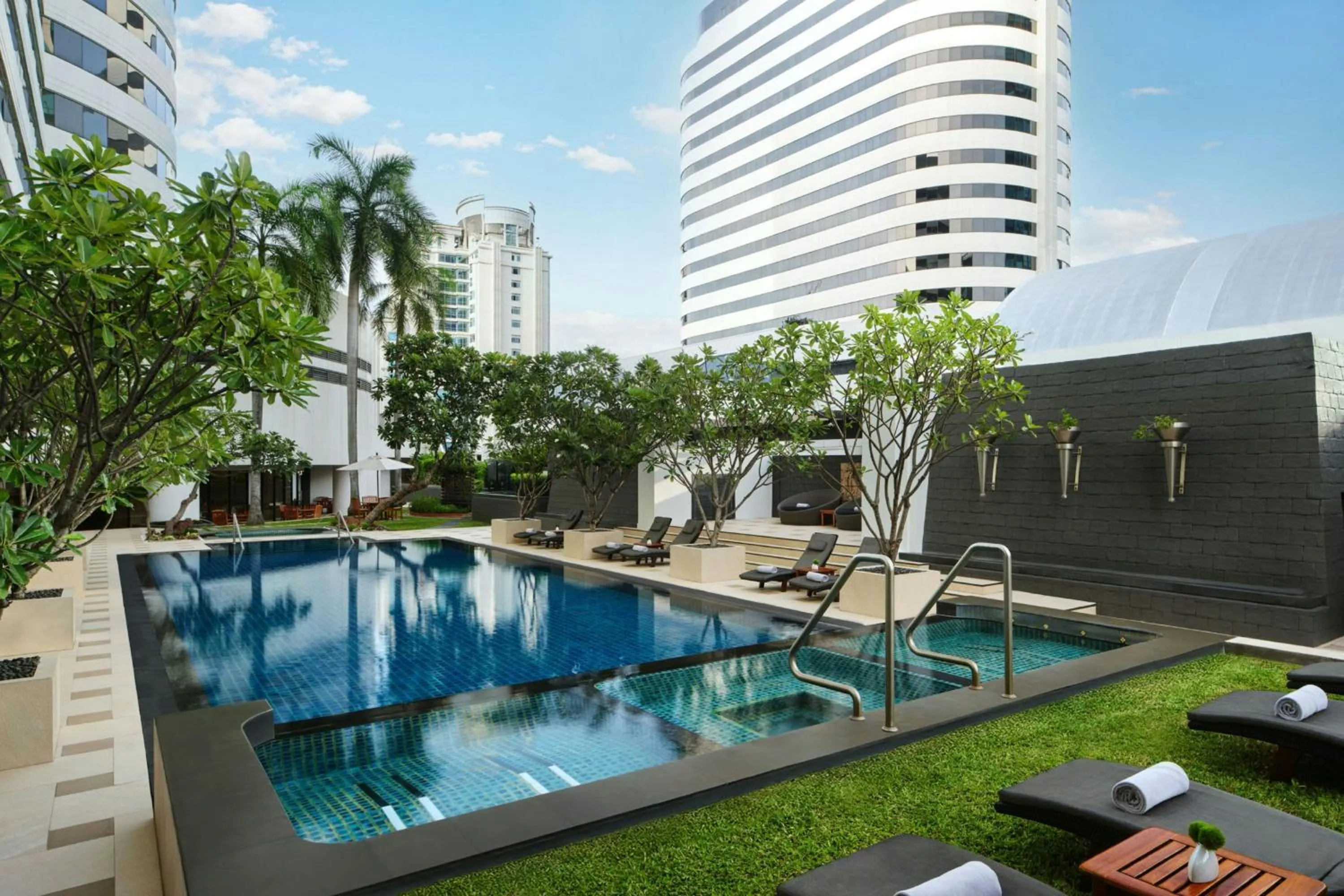Area and facilities in JW Marriott Hotel Bangkok