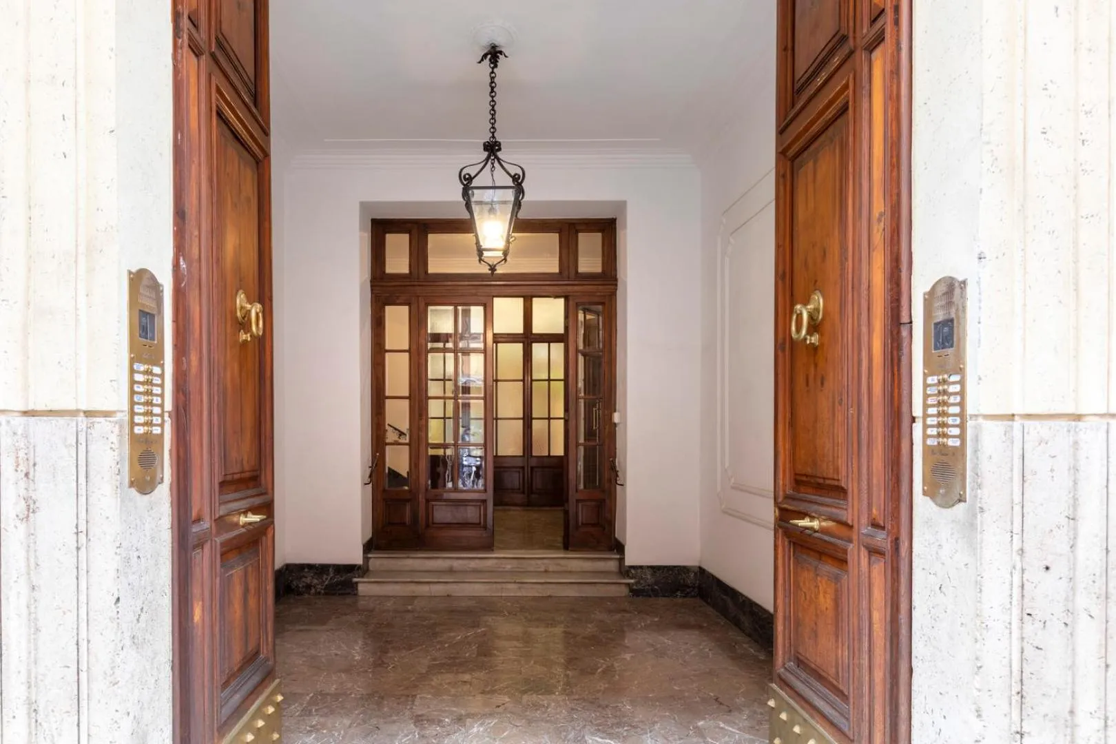 Facade/entrance in Martina House