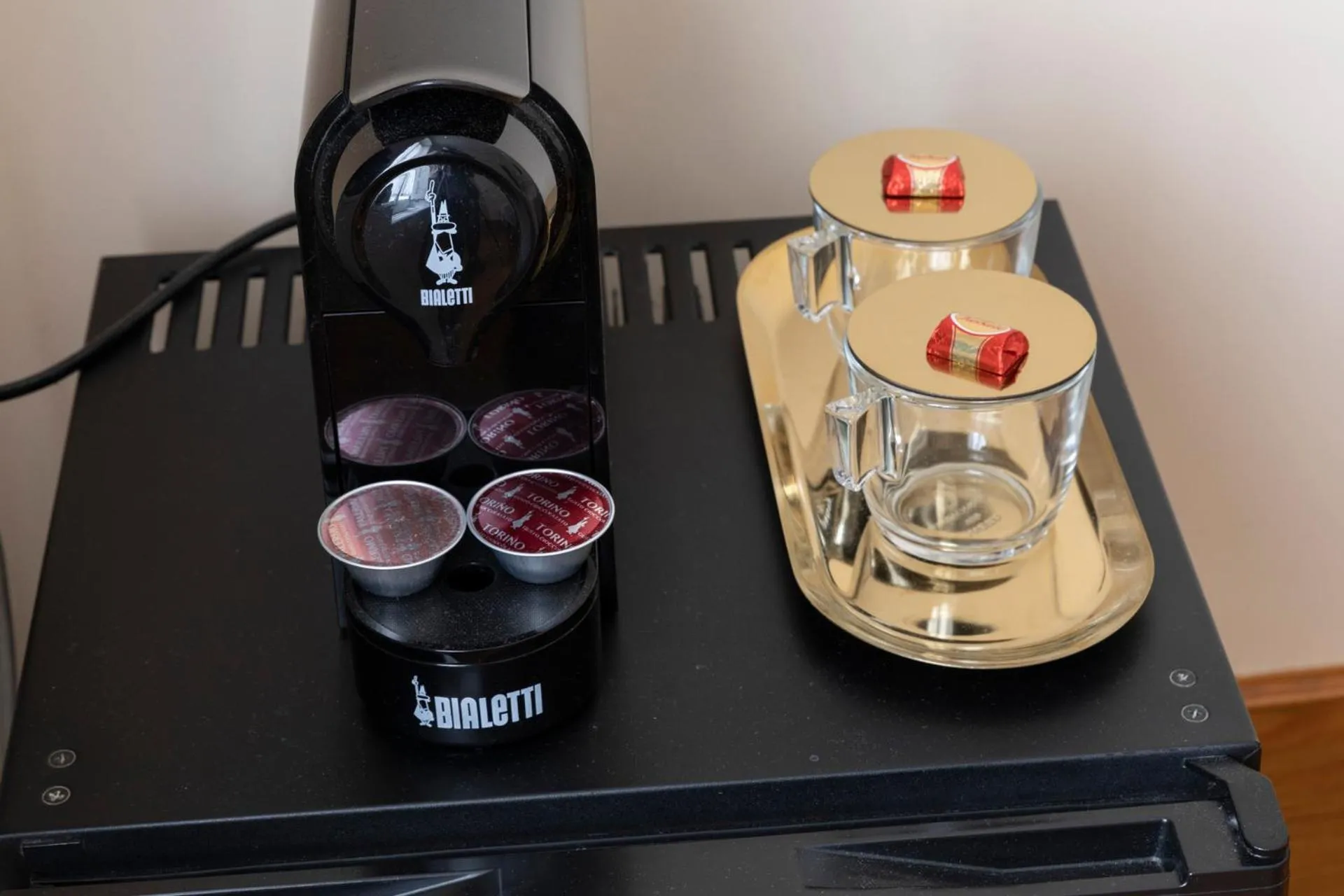 Coffee/tea facilities in Martina House