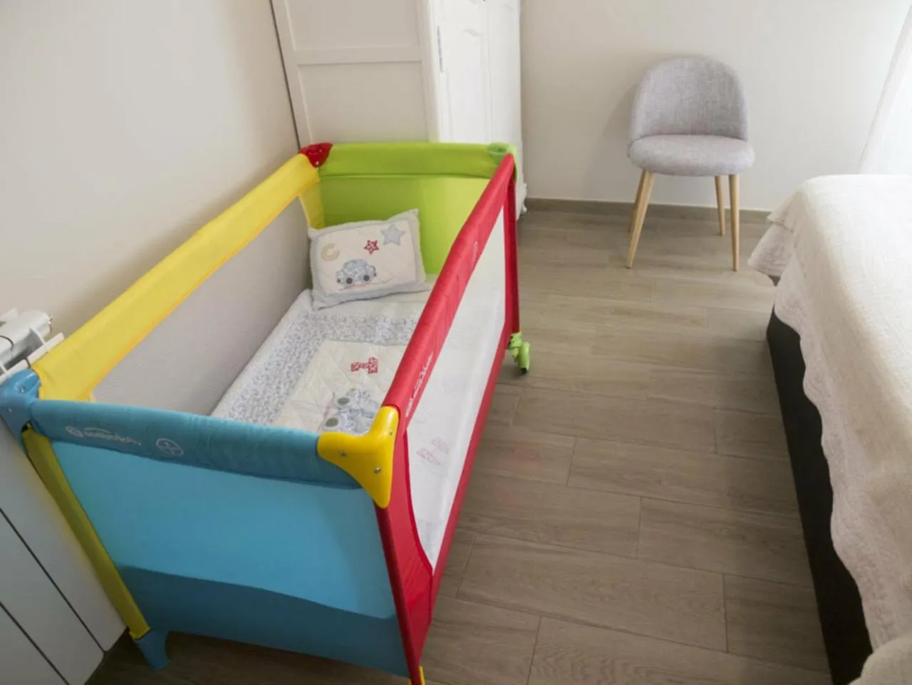 cot, Bed in Endaneta Berri