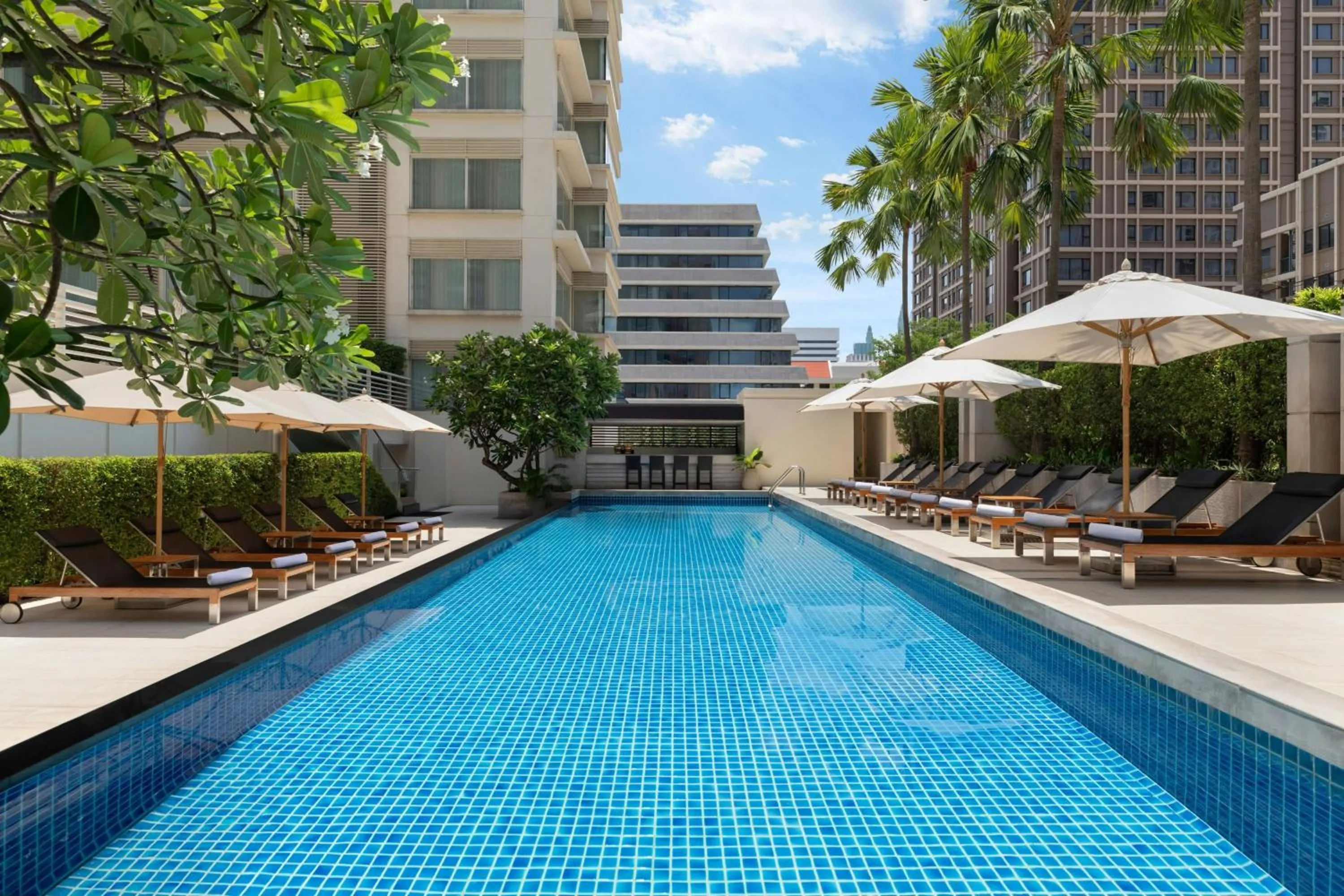Swimming pool in Courtyard by Marriott Bangkok