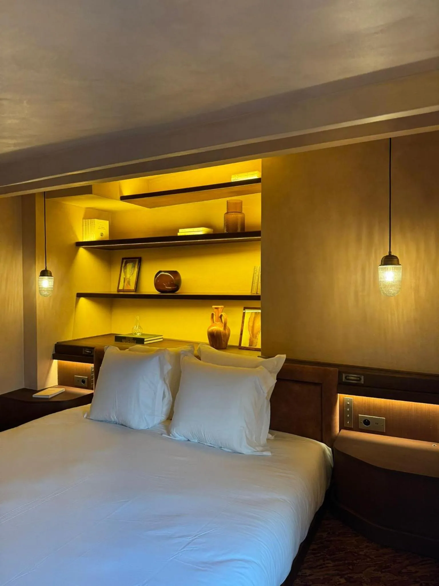 Bed in Boutique Hôtel Konfidentiel