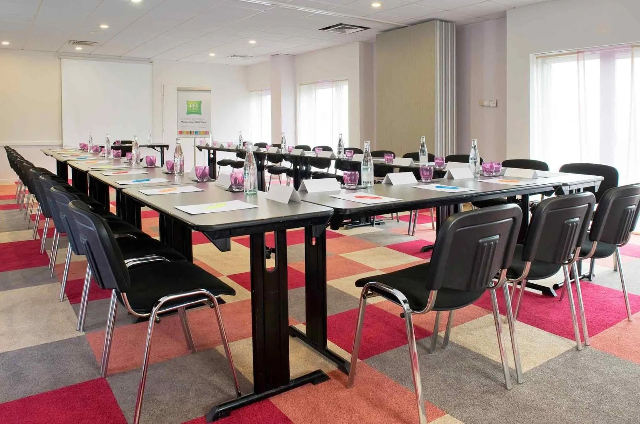 Meeting/conference room in ibis Styles Melun