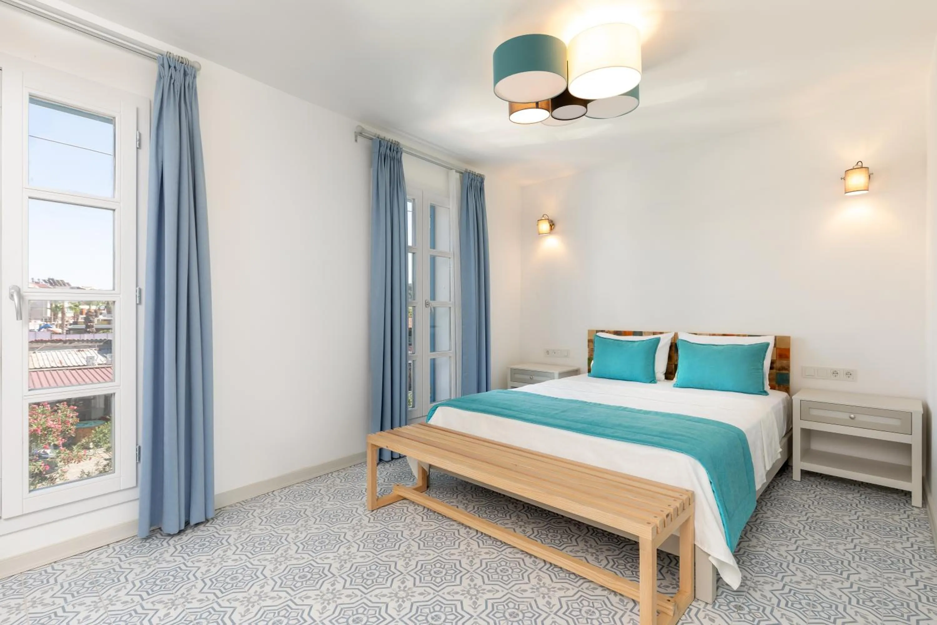 Photo of the whole room, Bed in Monza House Otel