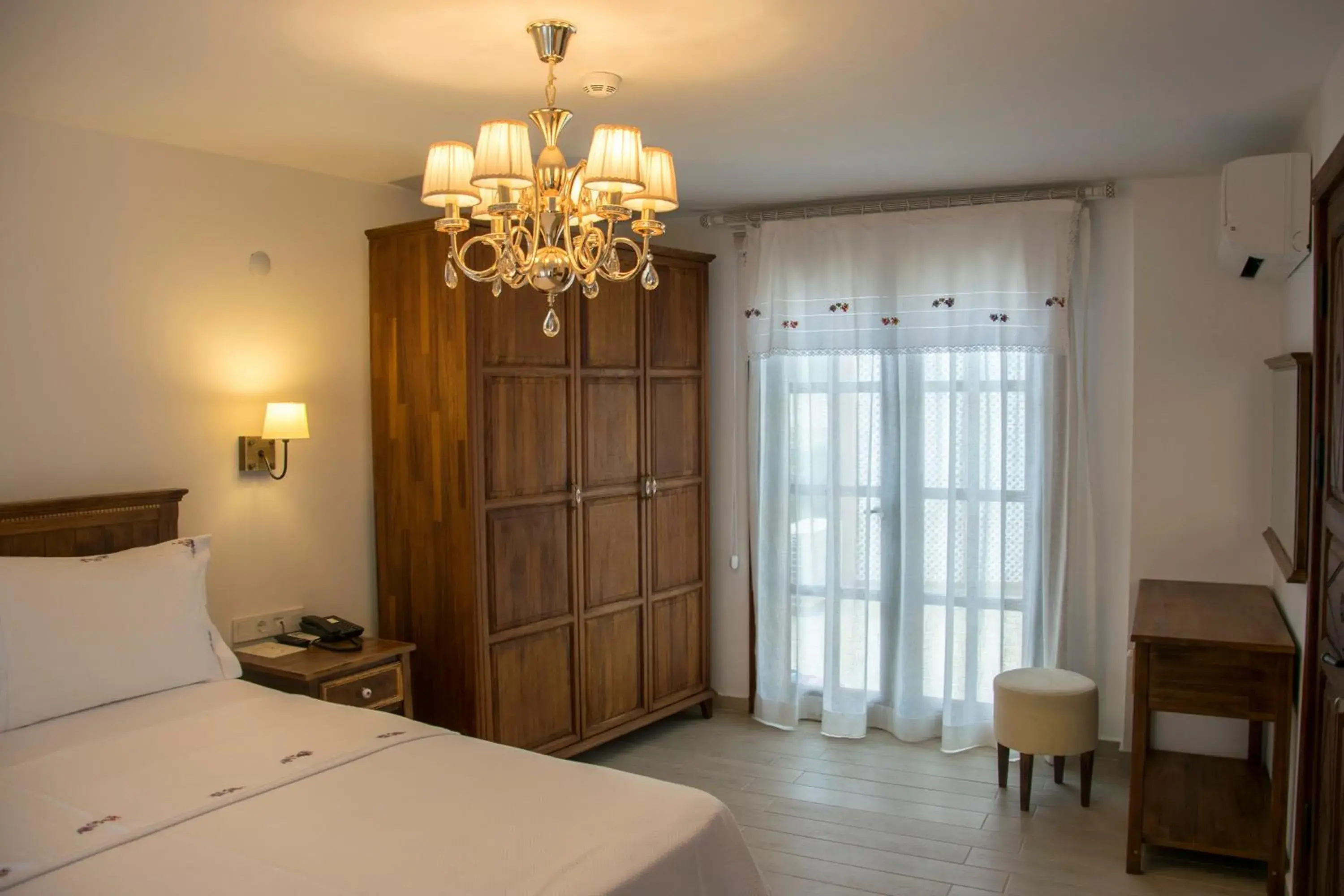 Superior Double Room in Monza House Otel Superior Double Room in Monza House Otel