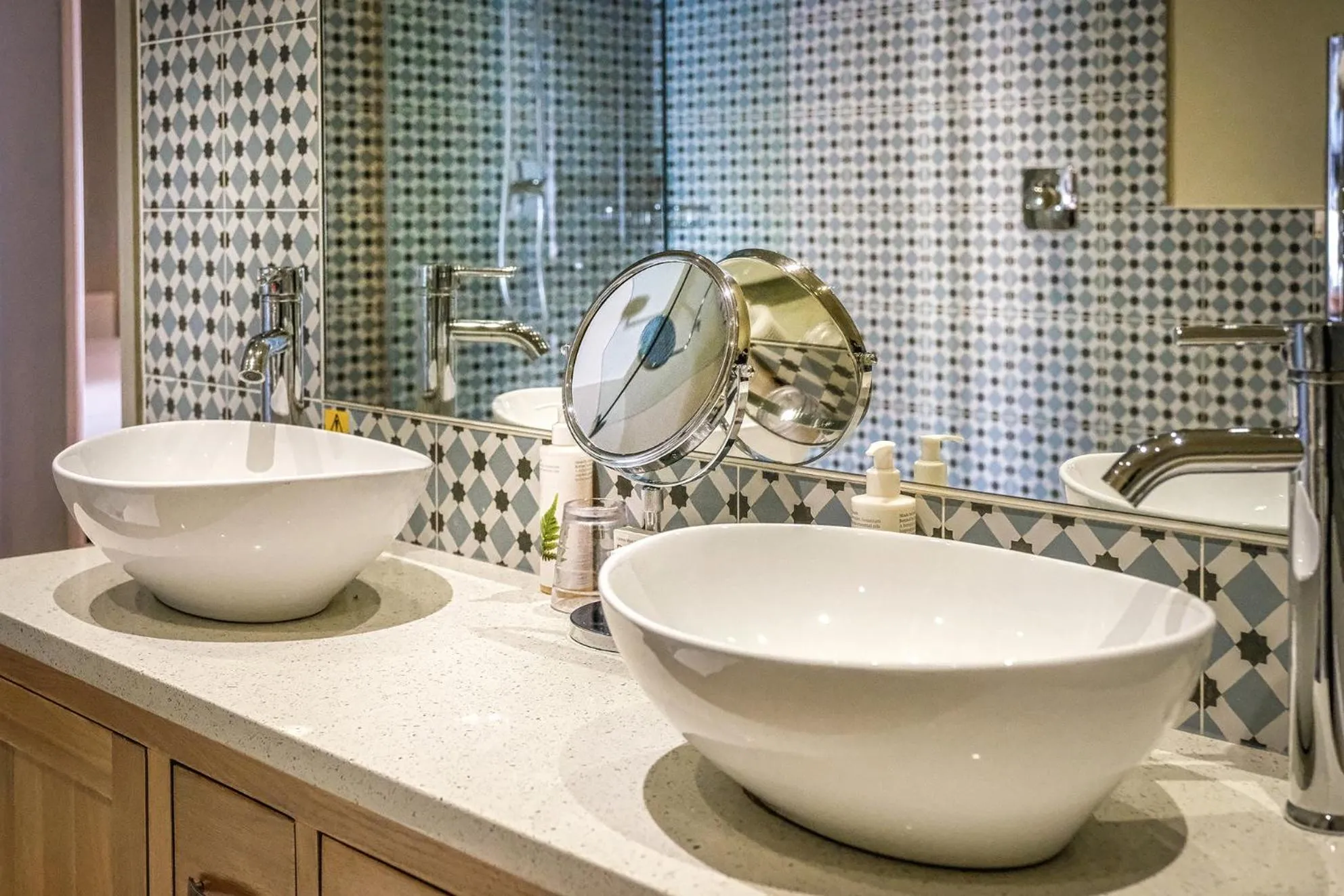 Bathroom in The Globe Inn