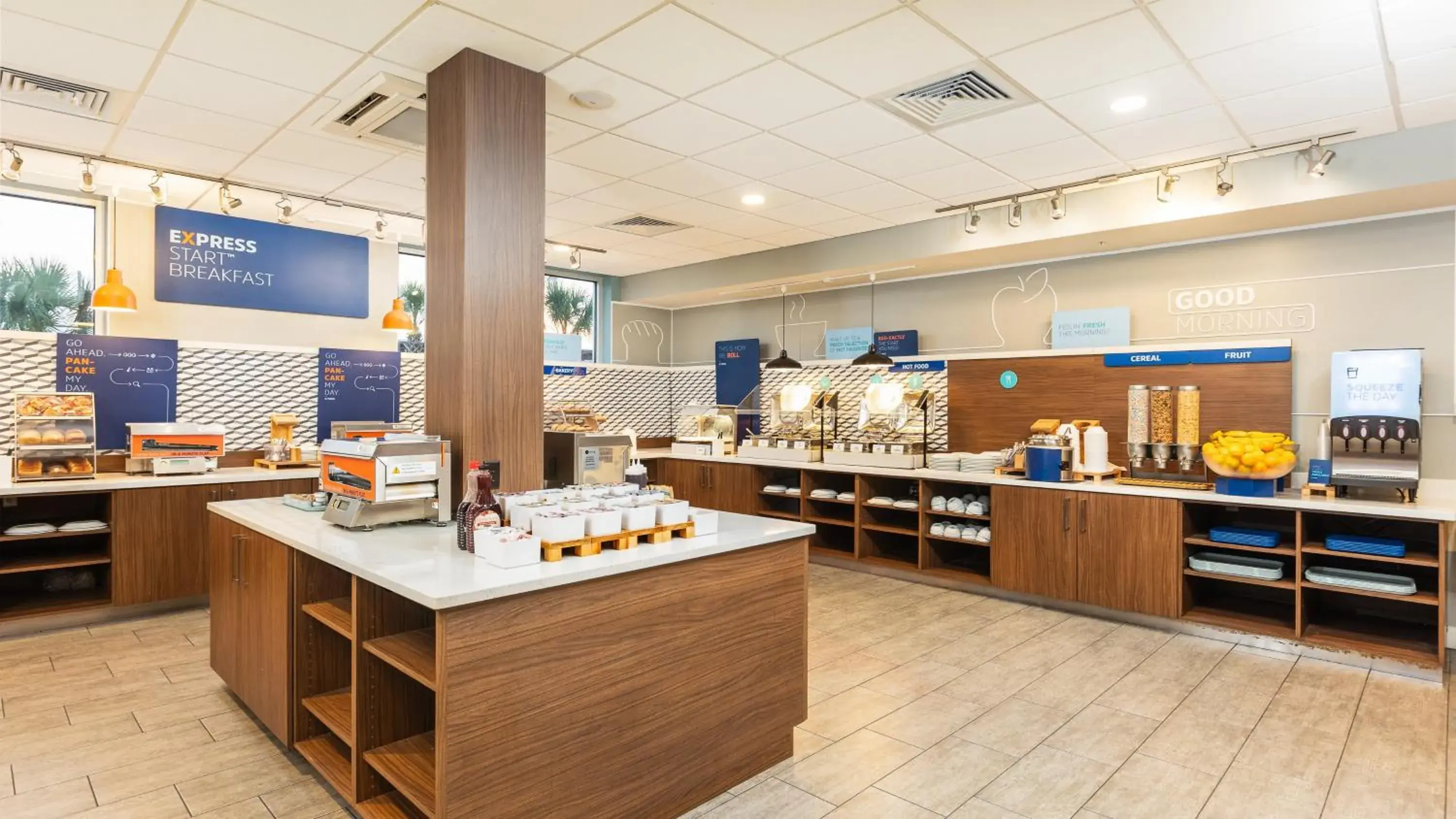 Restaurant/places to eat in Holiday Inn Express & Suites Panama City Beach - Beachfront by IHG Restaurant/places to eat in Holiday Inn Express & Suites Panama City Beach - Beachfront by IHG