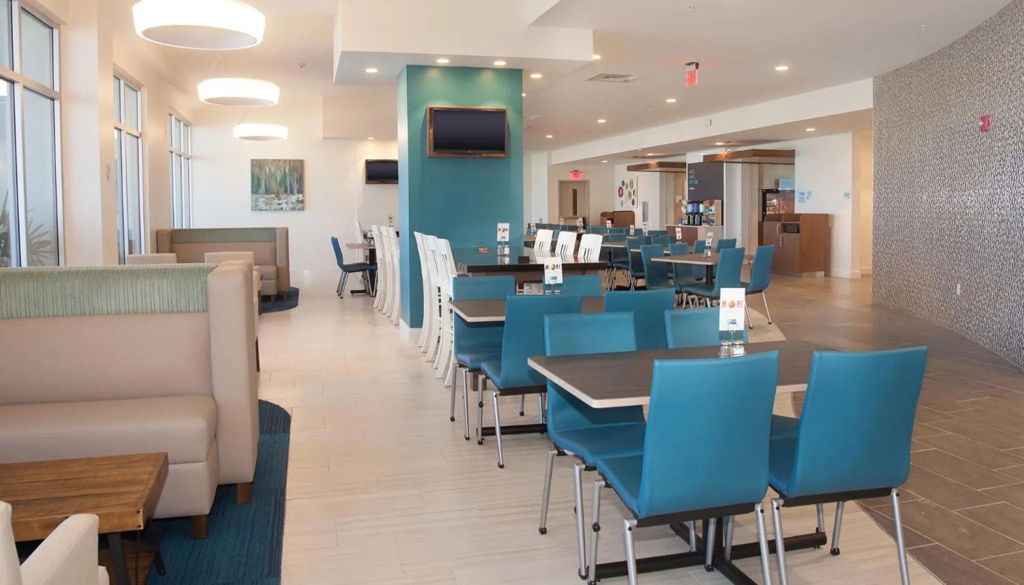 Breakfast in Holiday Inn Express & Suites Panama City Beach - Beachfront by IHG