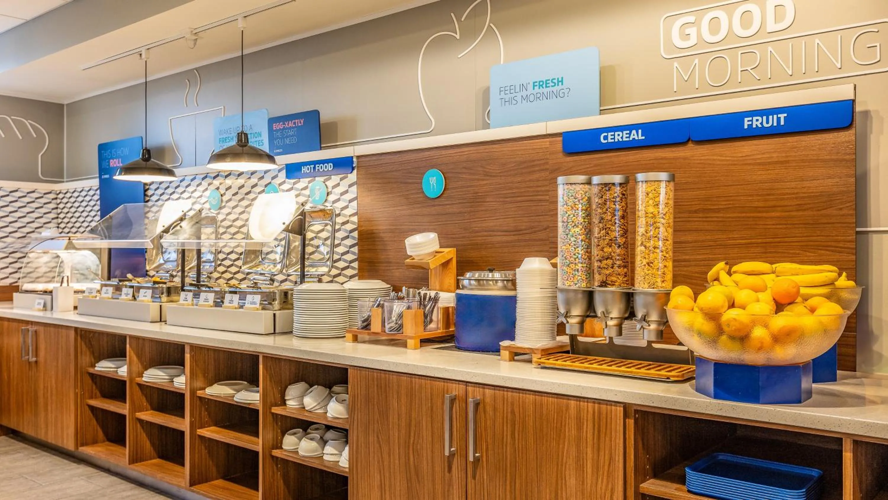 Breakfast in Holiday Inn Express & Suites Panama City Beach - Beachfront by IHG