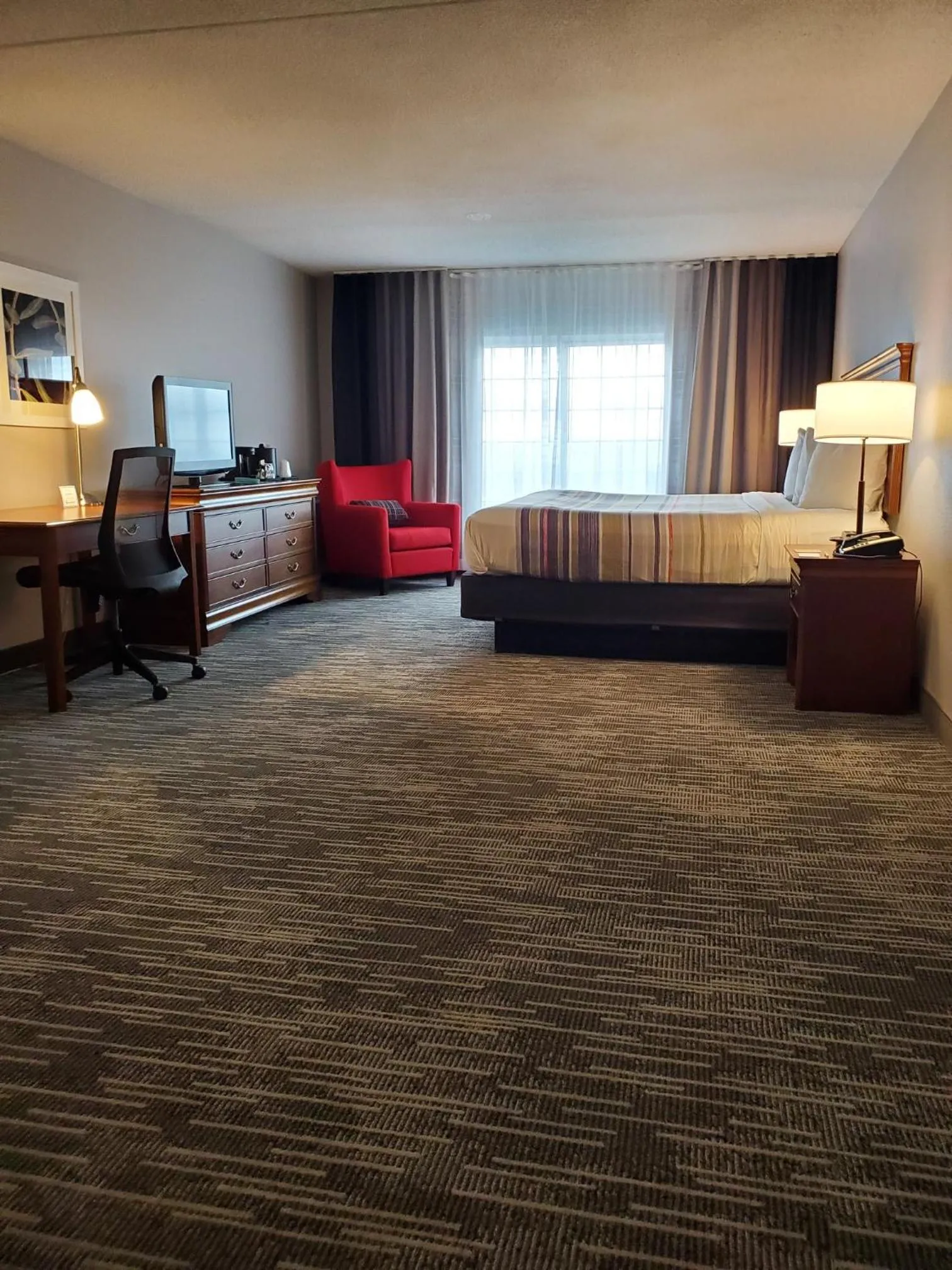 Communal lounge/ TV room, Bed in Country Inn & Suites by Radisson, Fredericksburg South I-95 , VA