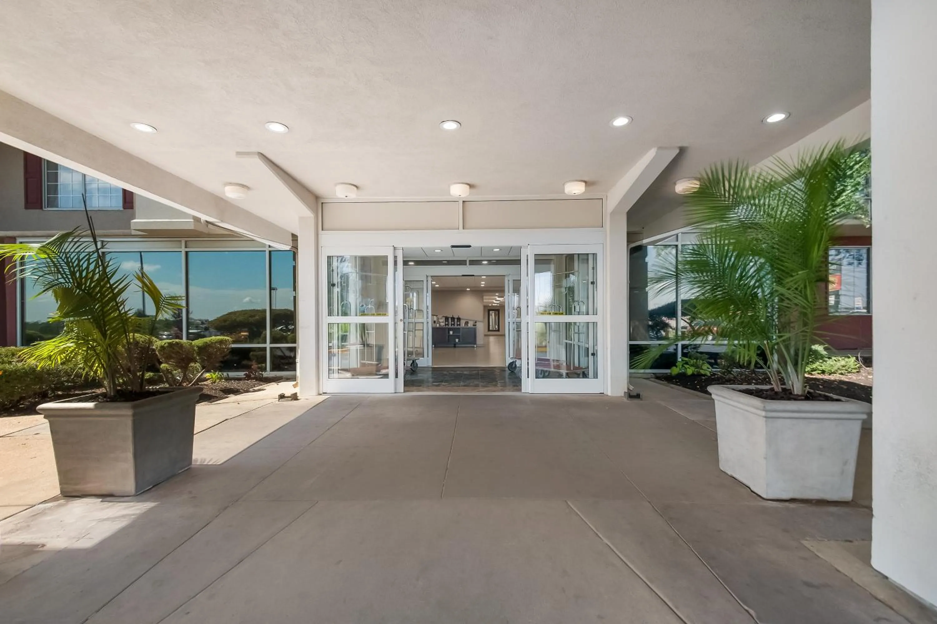 Facade/entrance in Country Inn & Suites by Radisson, Fredericksburg South I-95 , VA