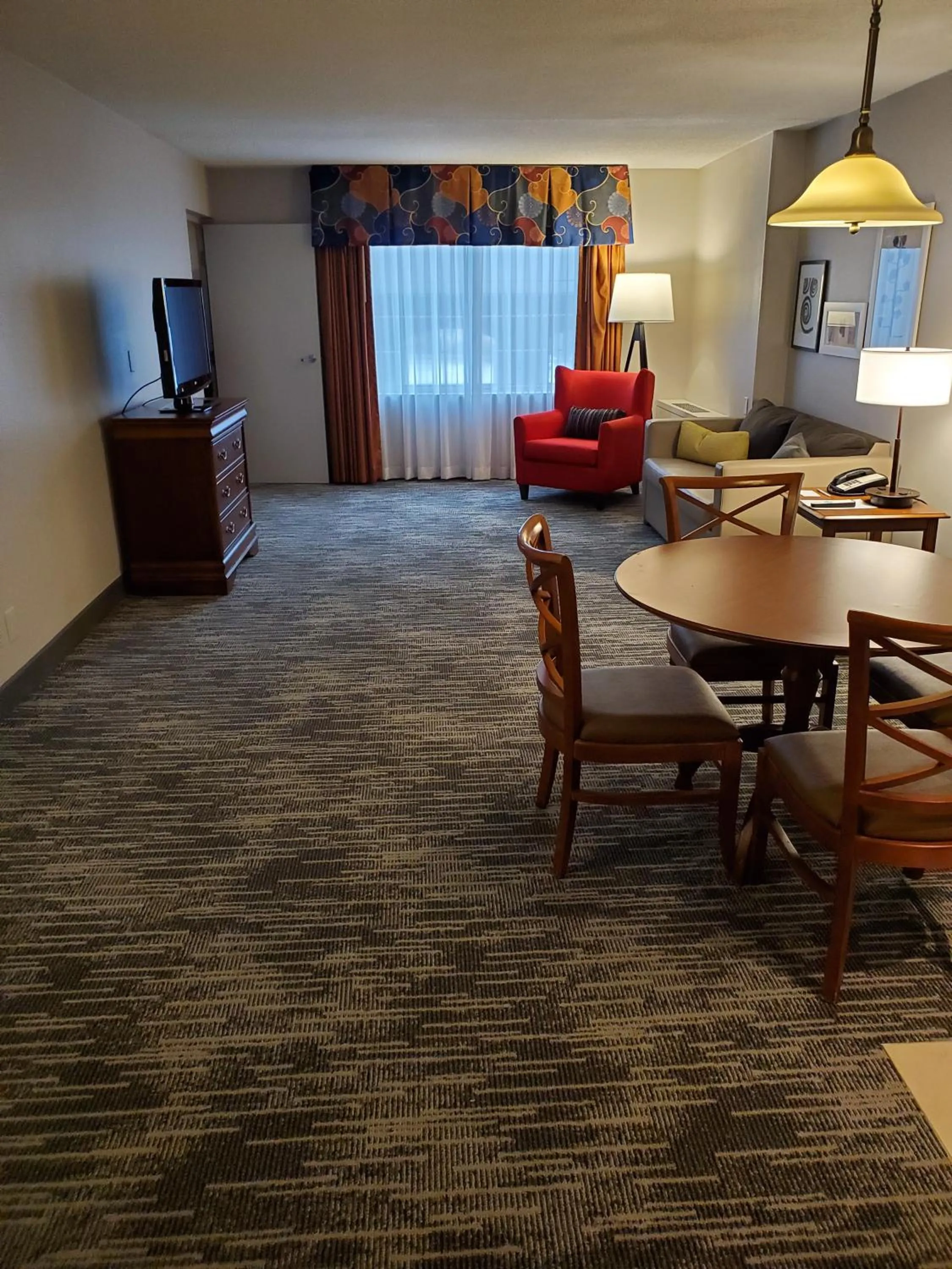 TV and multimedia in Country Inn & Suites by Radisson, Fredericksburg South I-95 , VA
