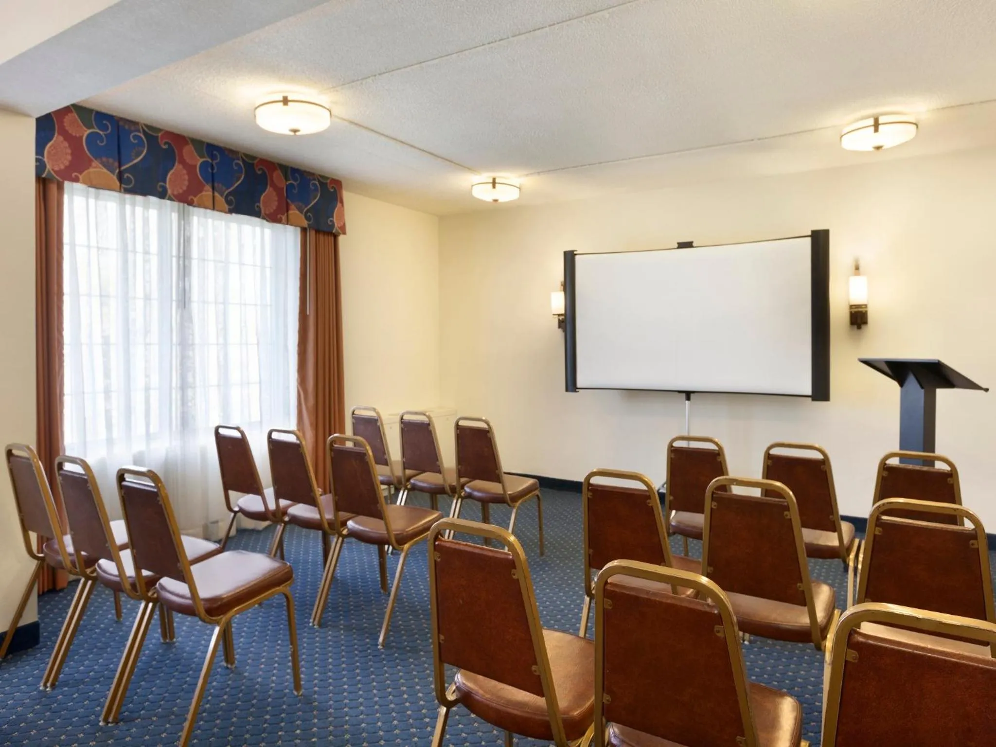 Meeting/conference room in Country Inn & Suites by Radisson, Fredericksburg South I-95 , VA