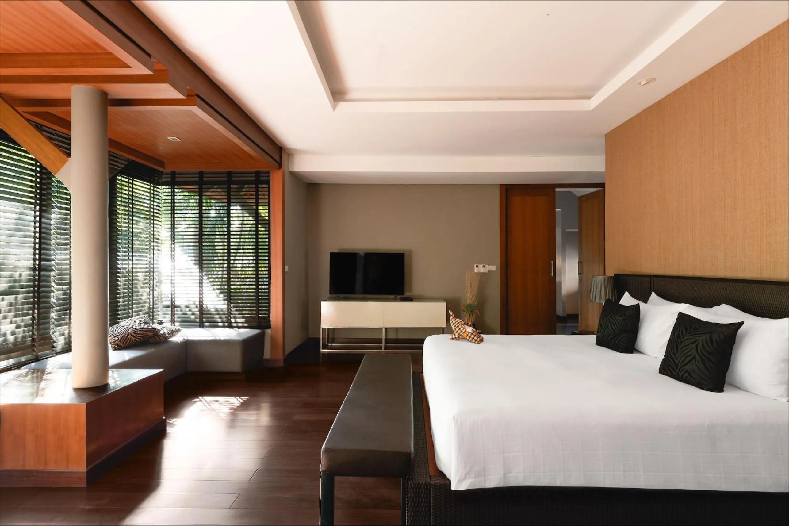 Property building, Bed in Layana Resort & Spa - Adult Only