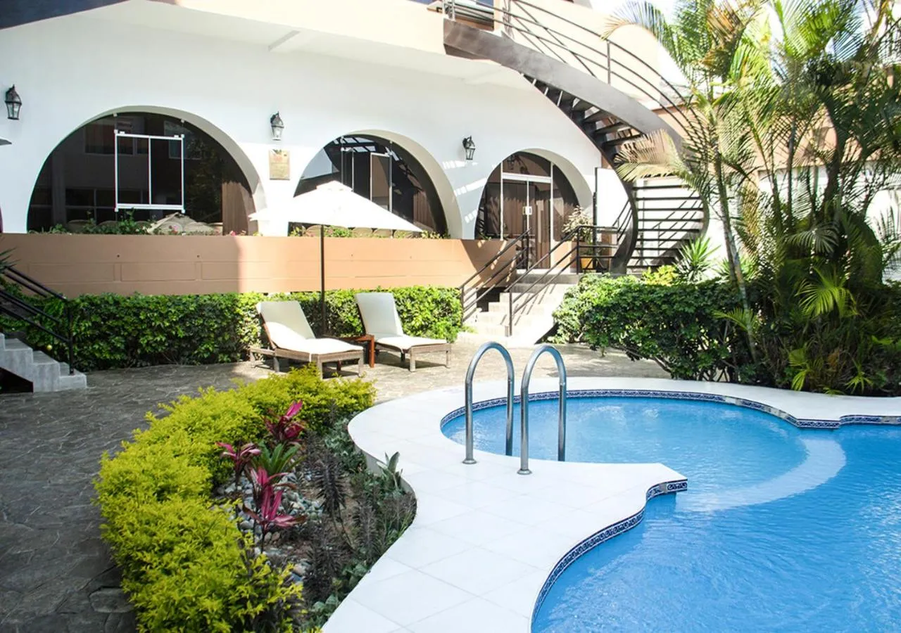 Swimming pool in Hotel El Gran Marqués