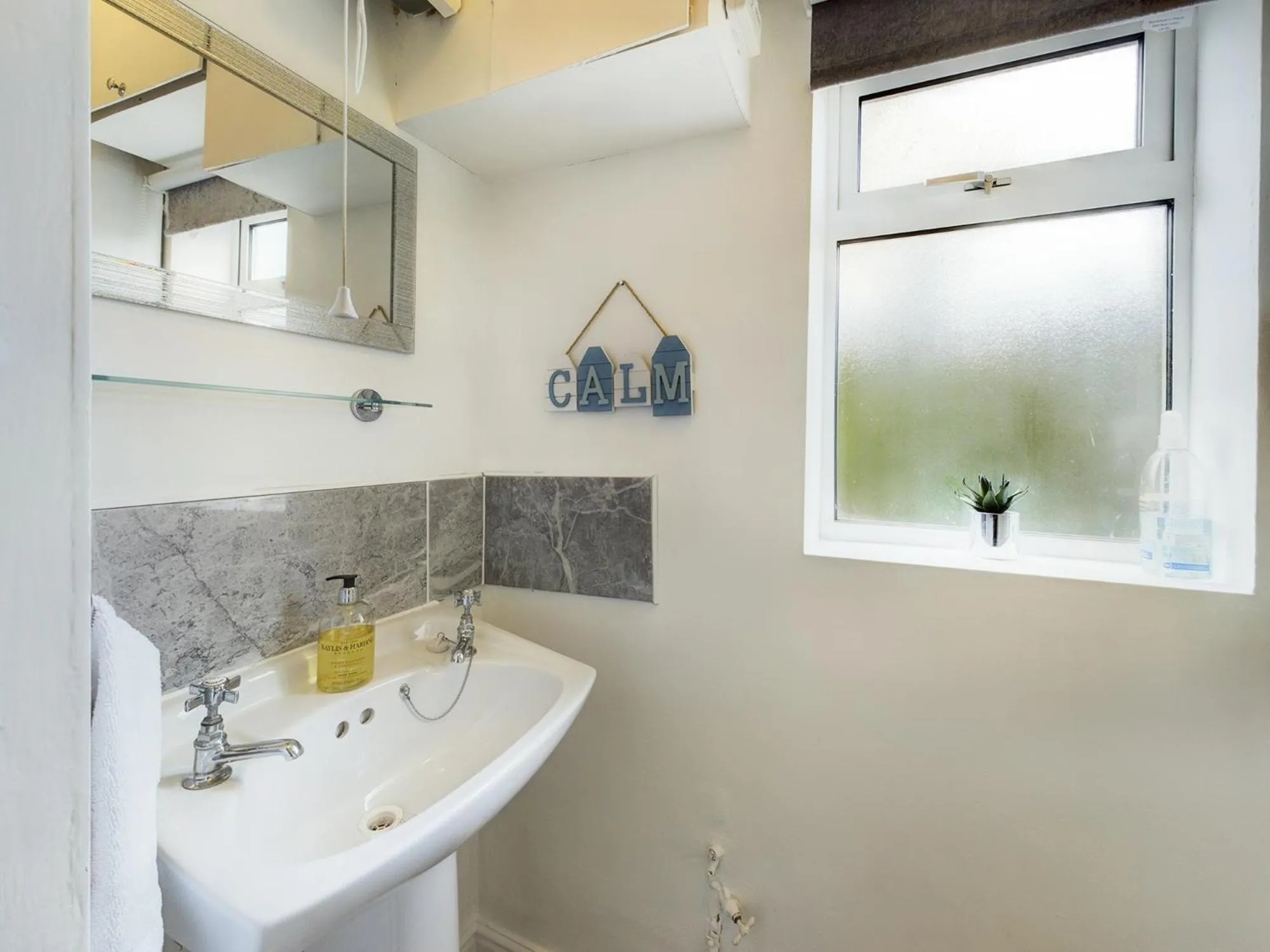 Bathroom in Zoo Cottage