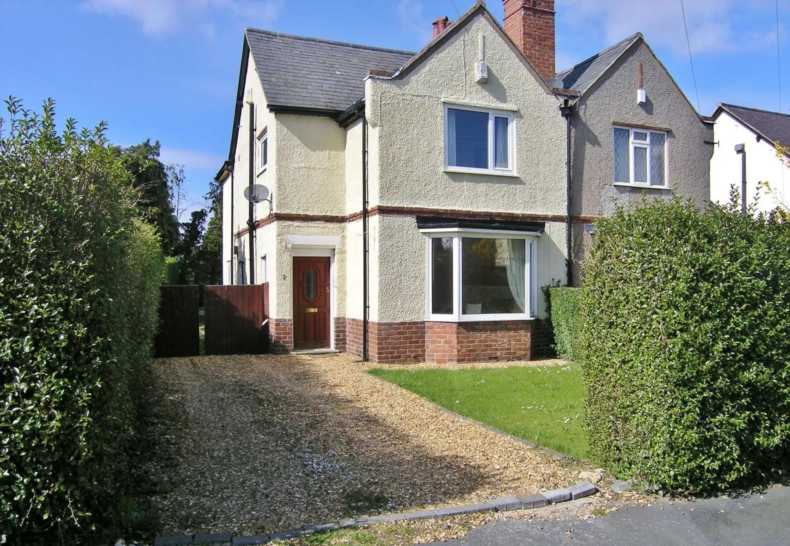 Facade/entrance, Property Building in Zoo Cottage