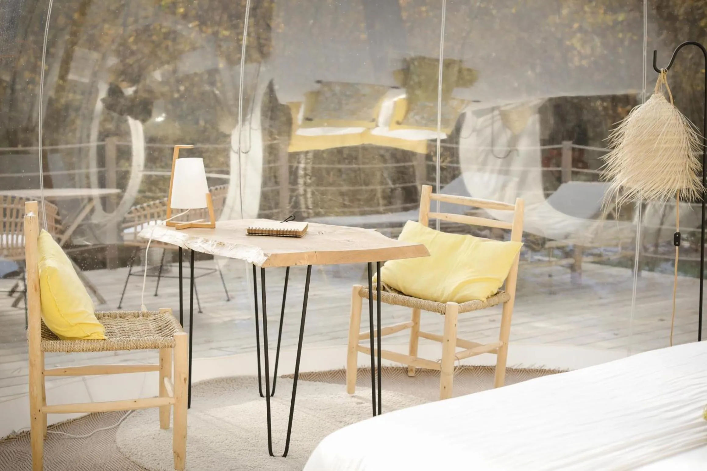 Photo of the whole room in Les Bulles De Bordeaux