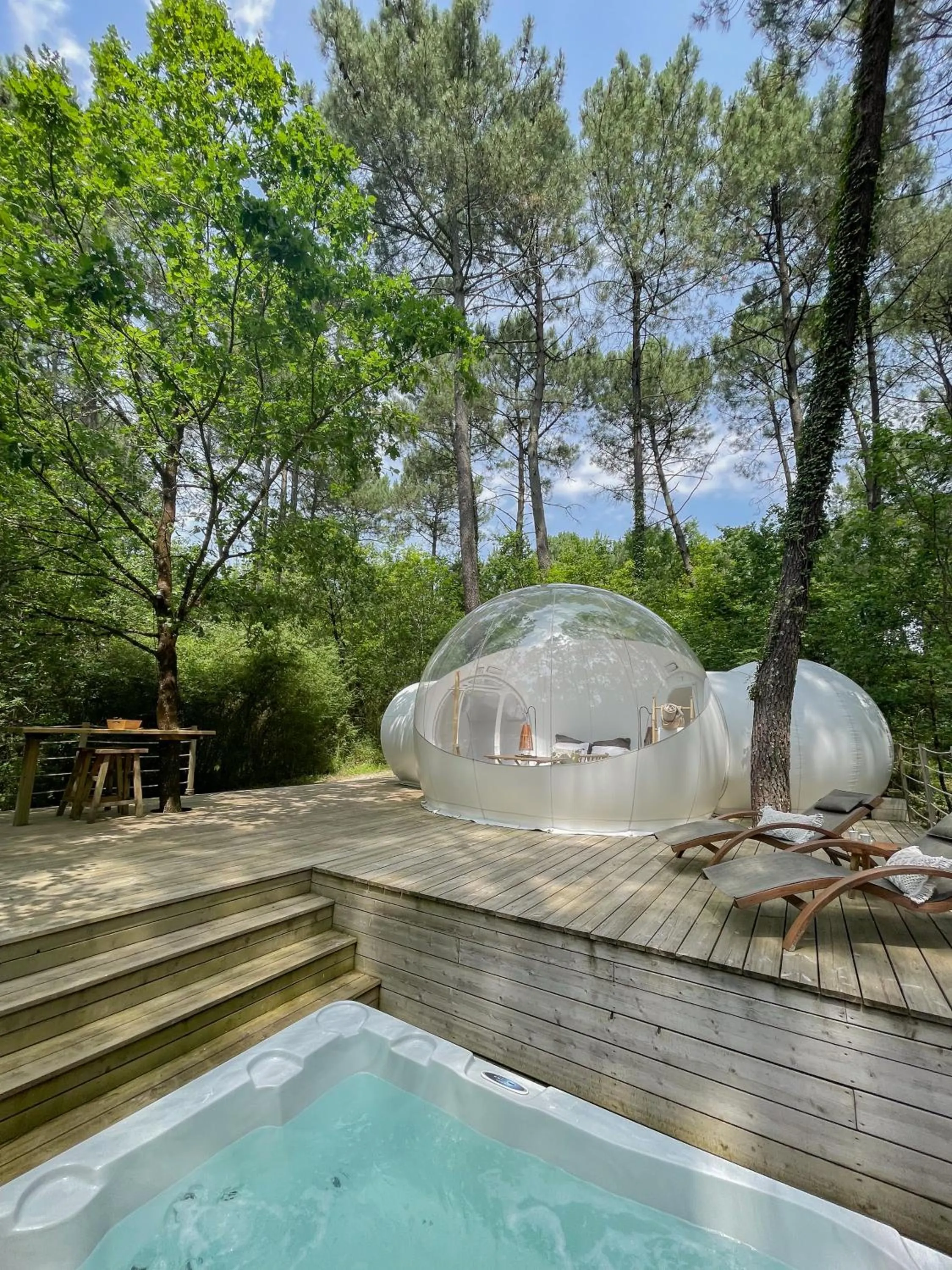 Spring in Les Bulles De Bordeaux