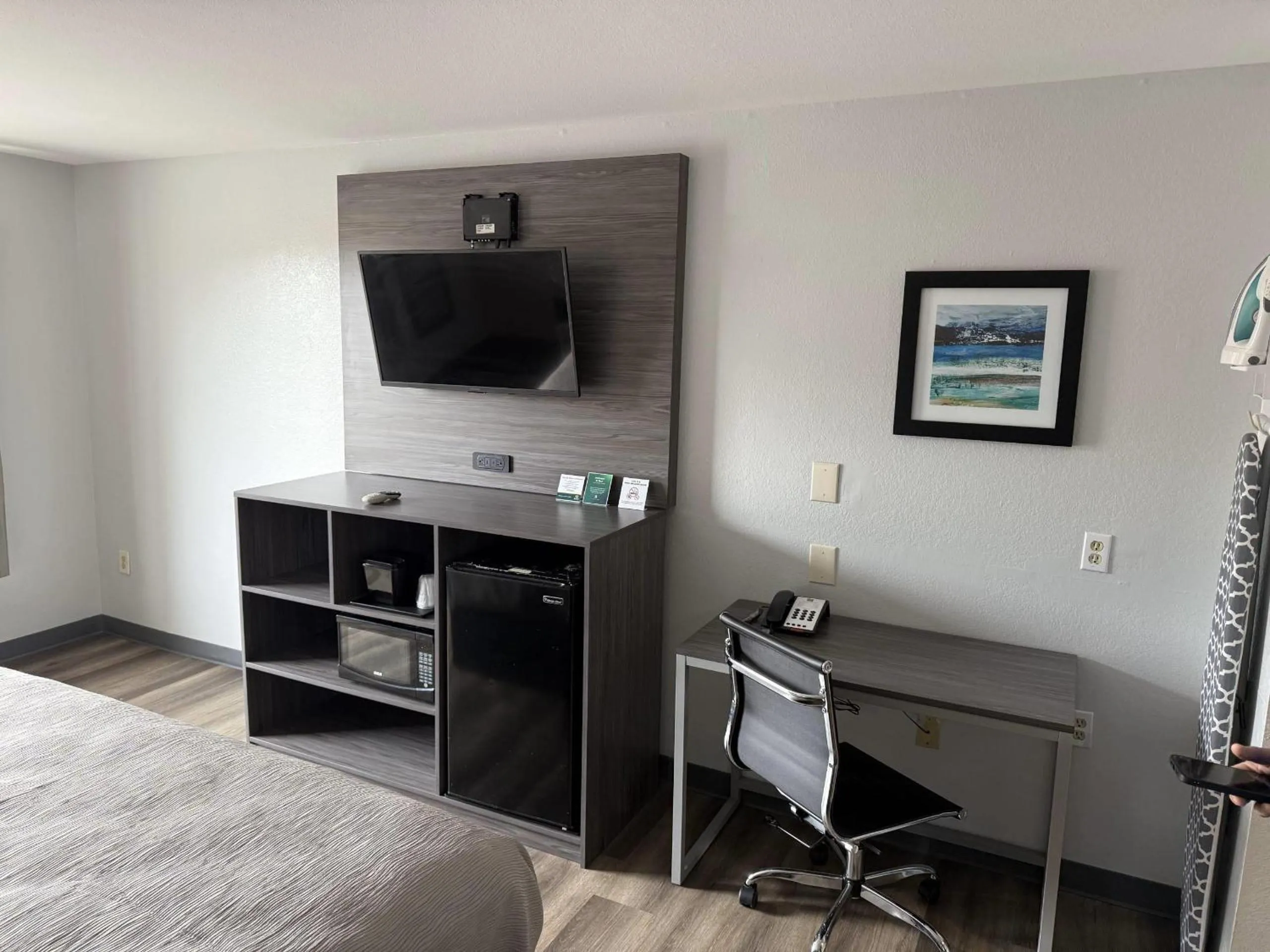 Bedroom, Bed in Quality Inn & Suites Biloxi - Ocean Springs