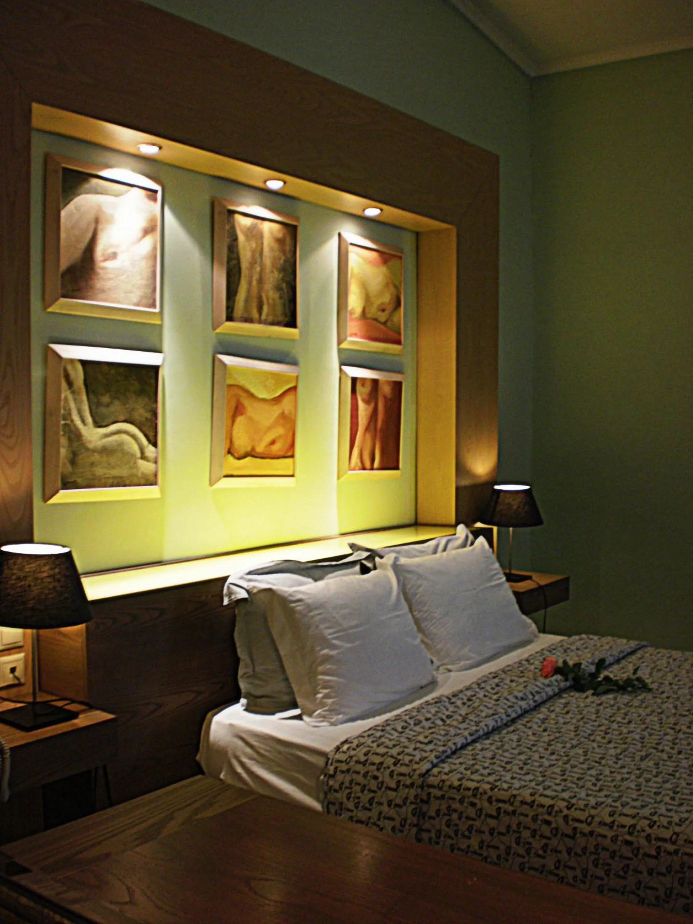 Decorative detail, Bed in Aigai Hotel