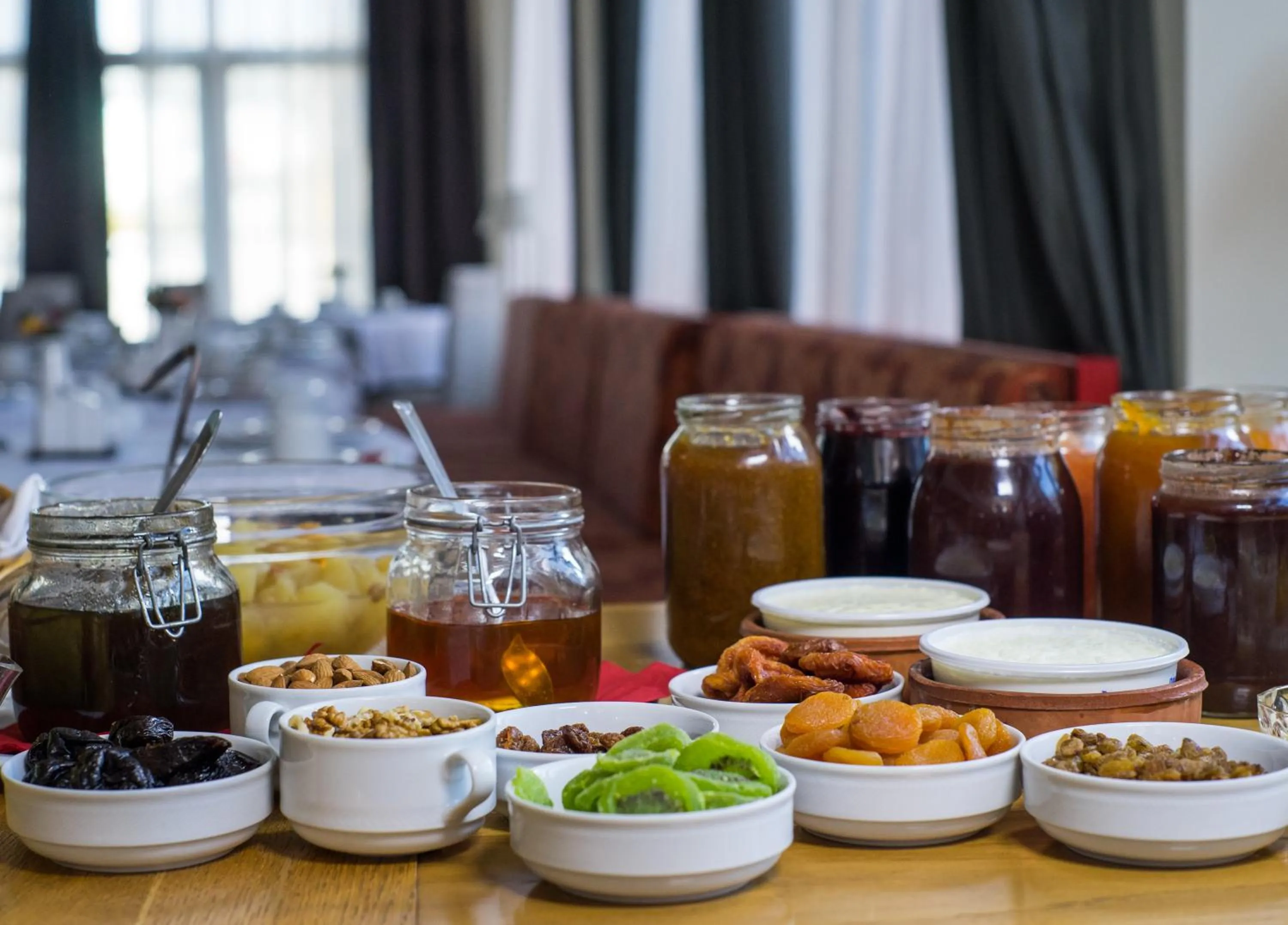 Food and drinks in Aigai Hotel